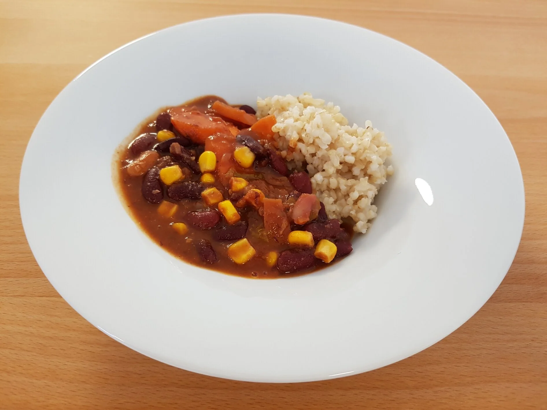 Chili Bohneneintopf mit Naturreis