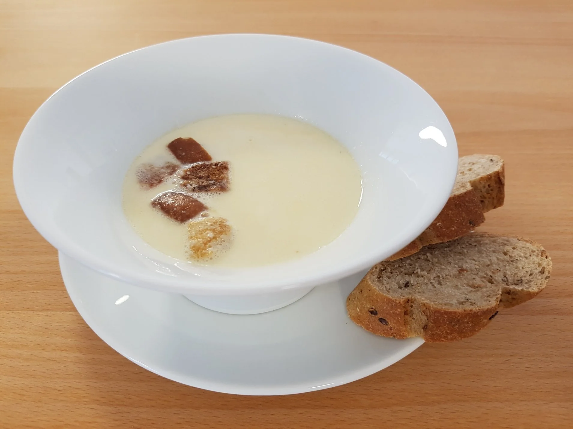 Spargelcremesuppe