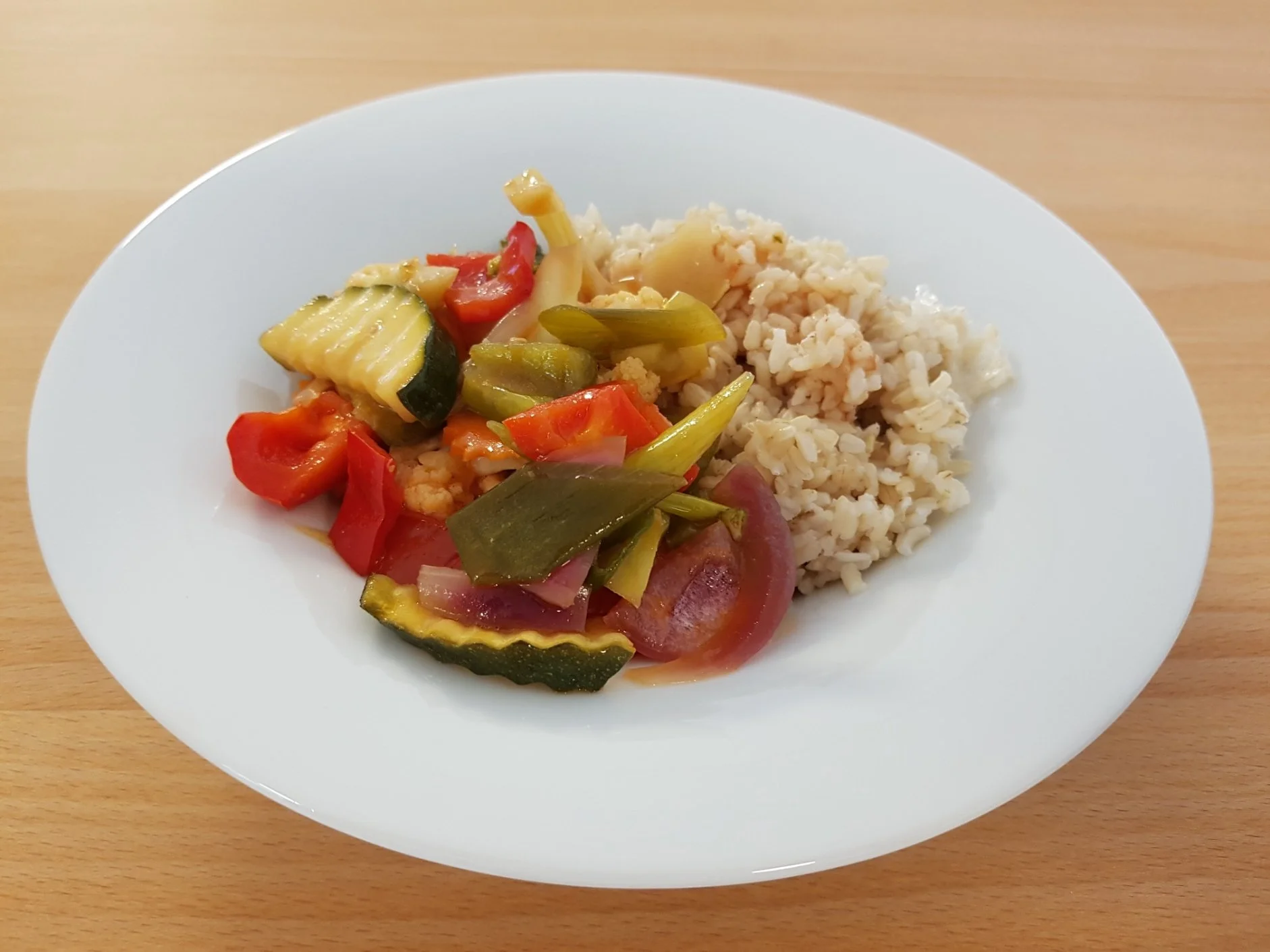 Gemüse süß-sauer mit Naturreis