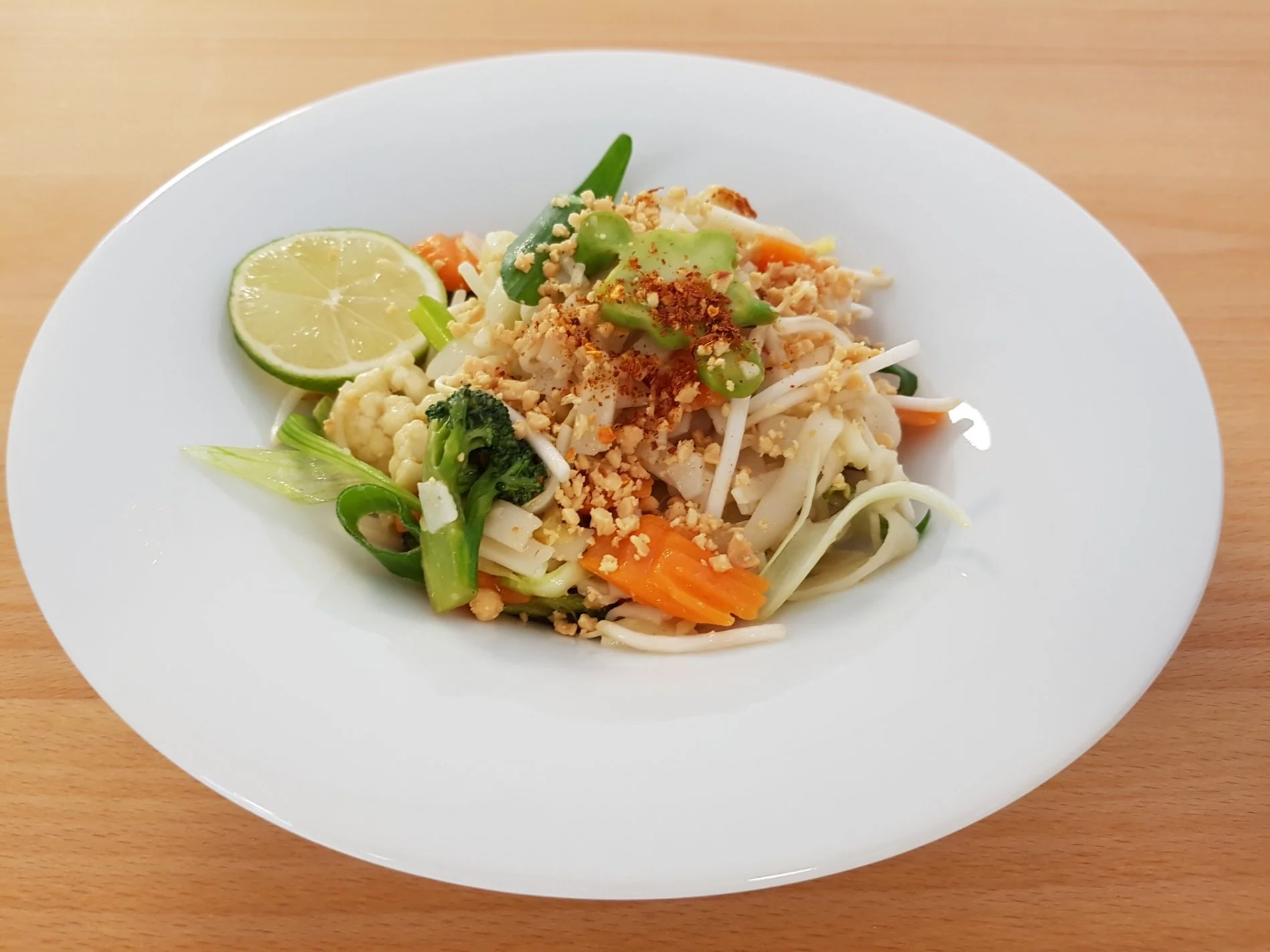 Gebratene Reisnudeln mit Tamarindensauce