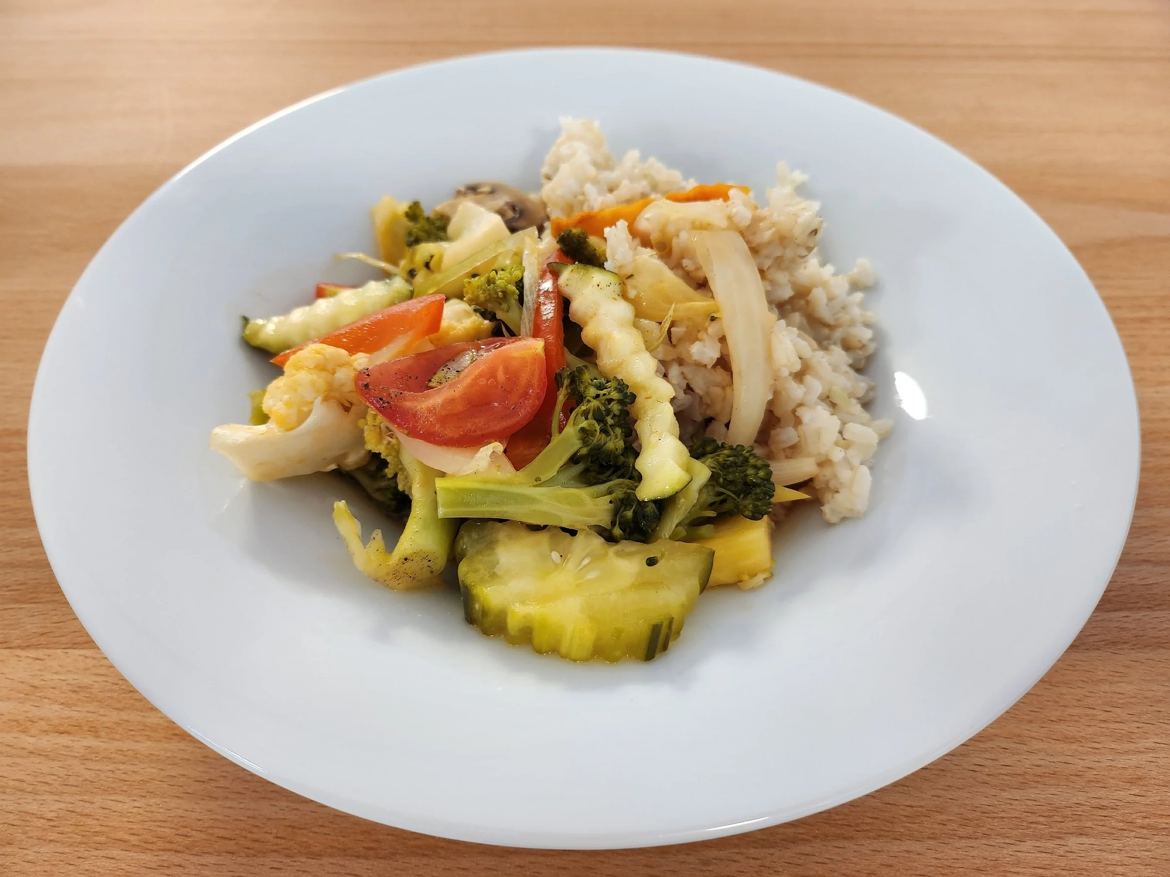 Wok Gemüse süß sauer mit Naturreis