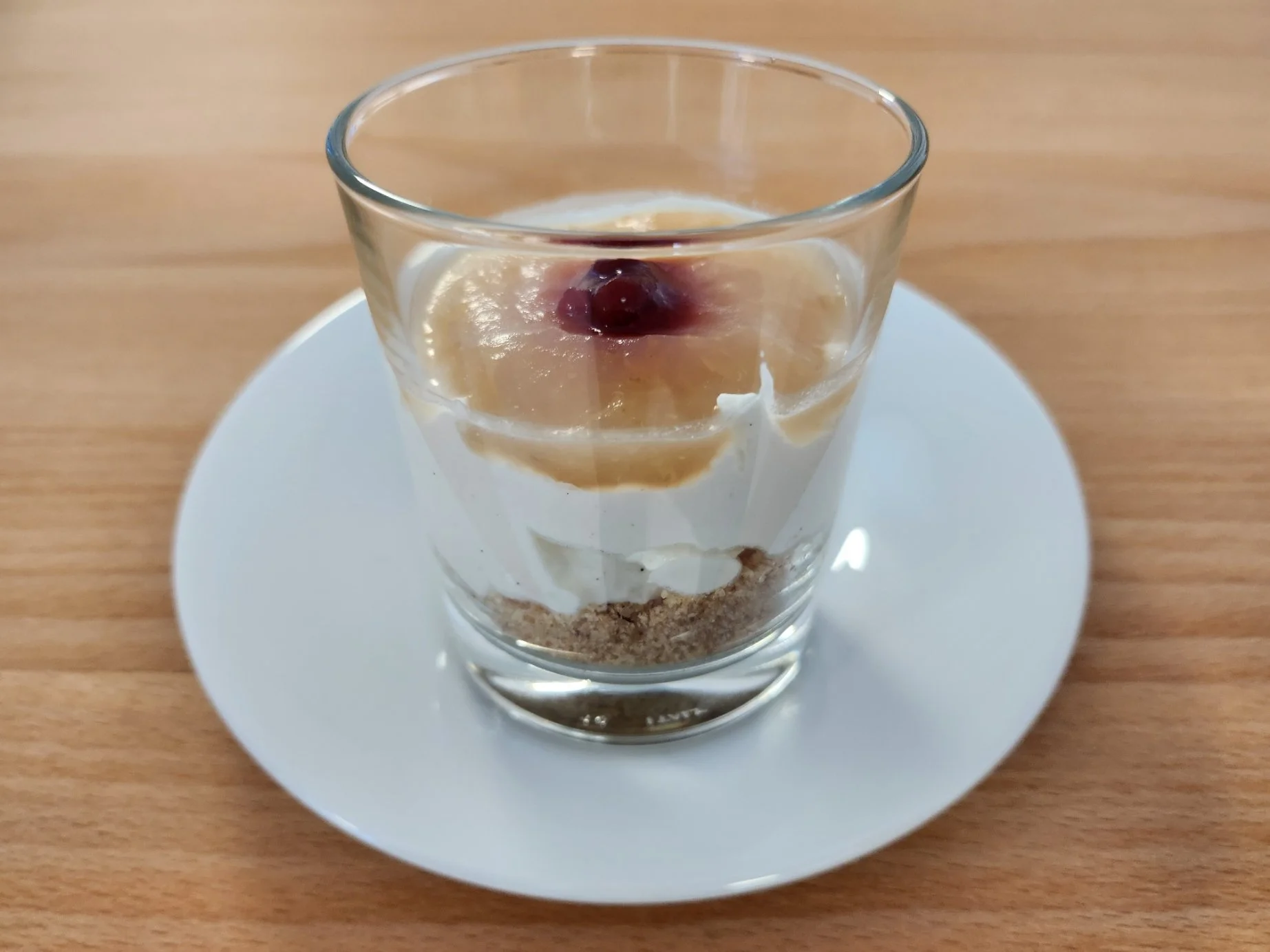 Topfencreme mit Apfelmus