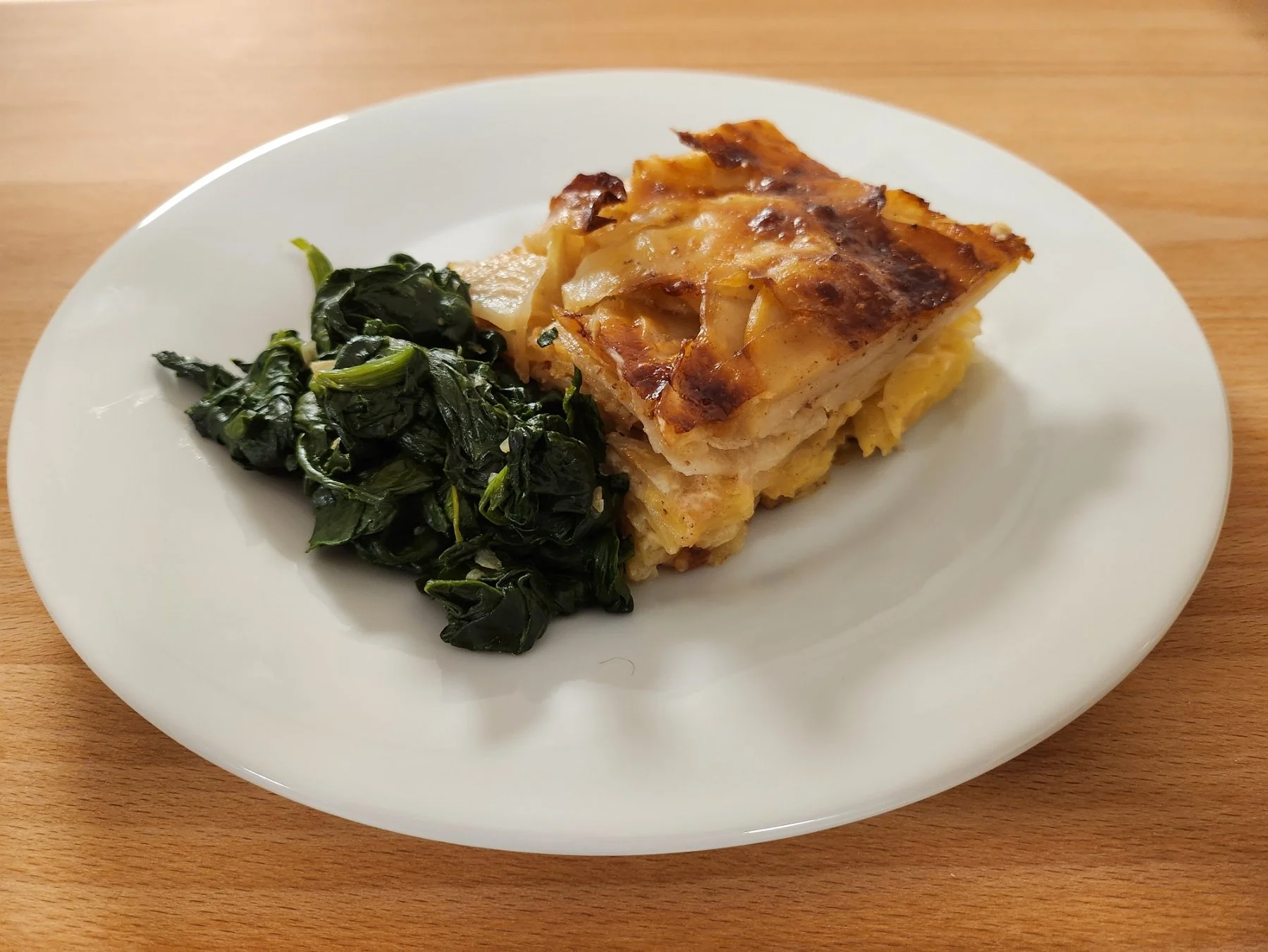 Kartoffelgratin mit Blattspinat 