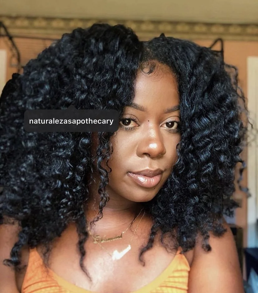 How to Properly Oil Your Scalp for Healthy, Vibrant Hair: A Guide for Black Women