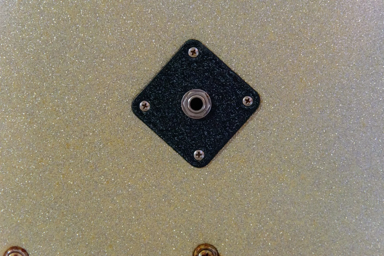 Cab06-2 15 Champagne No Serial 03.jpg