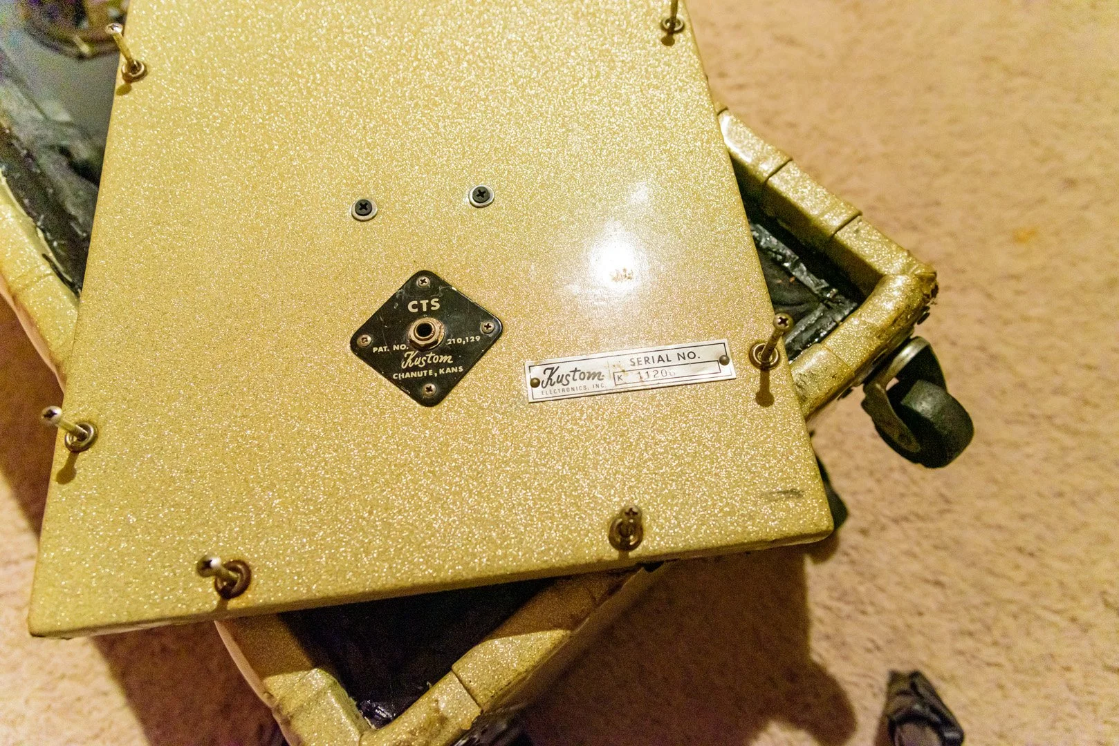 Cab15-4 10 Champagne STS 11206 07.jpg