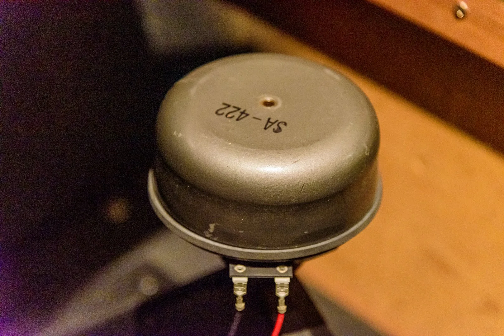 Cab18-2G-1H 2 14 1-18x9 Champagne 38611 09.jpg