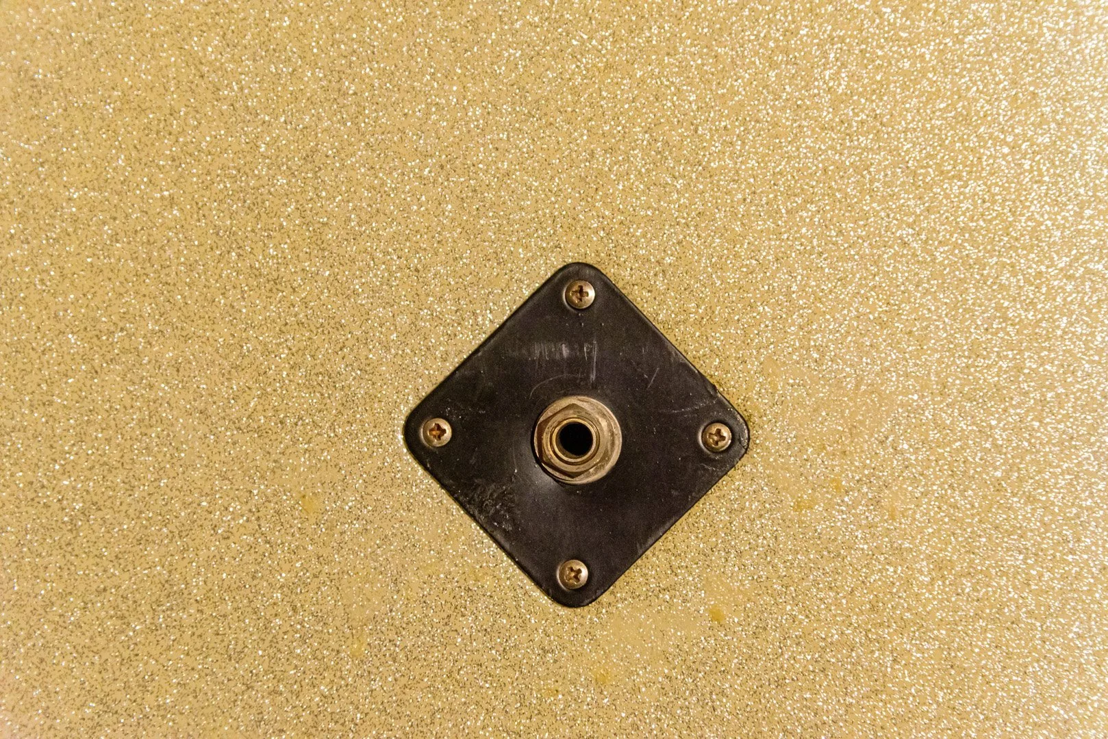 Cab18-2G-1H 2 14 1-18x9 Champagne 38611 12.jpg