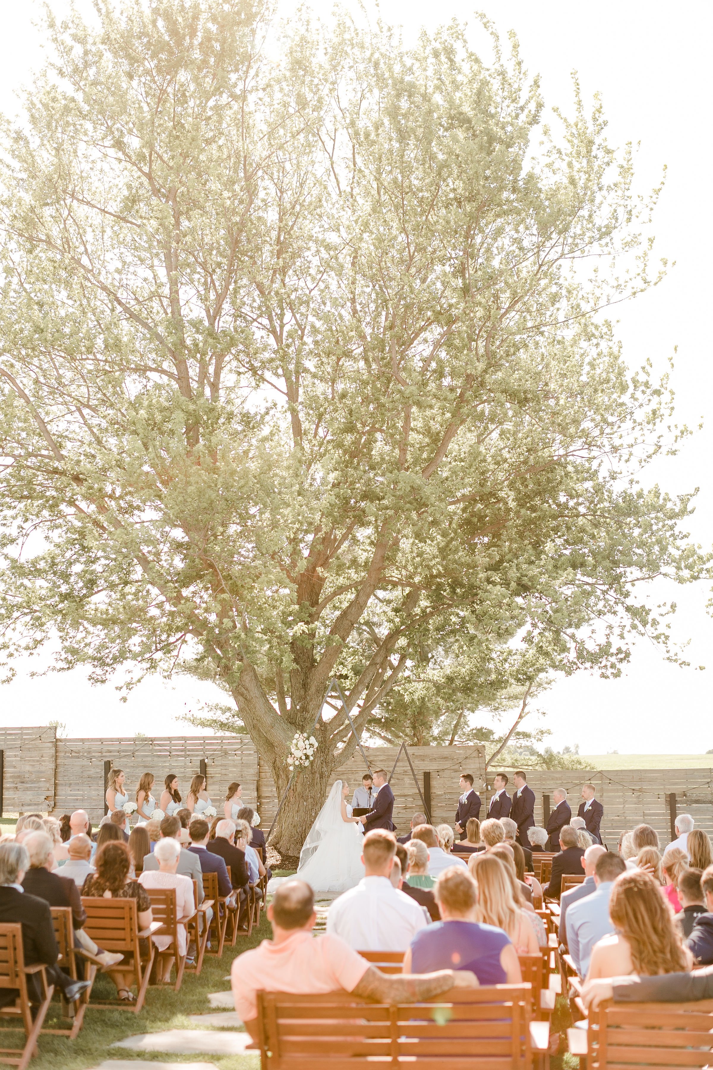 An Indoor-Outdoor Midwest Wedding Venue — Little Lights on the Lane