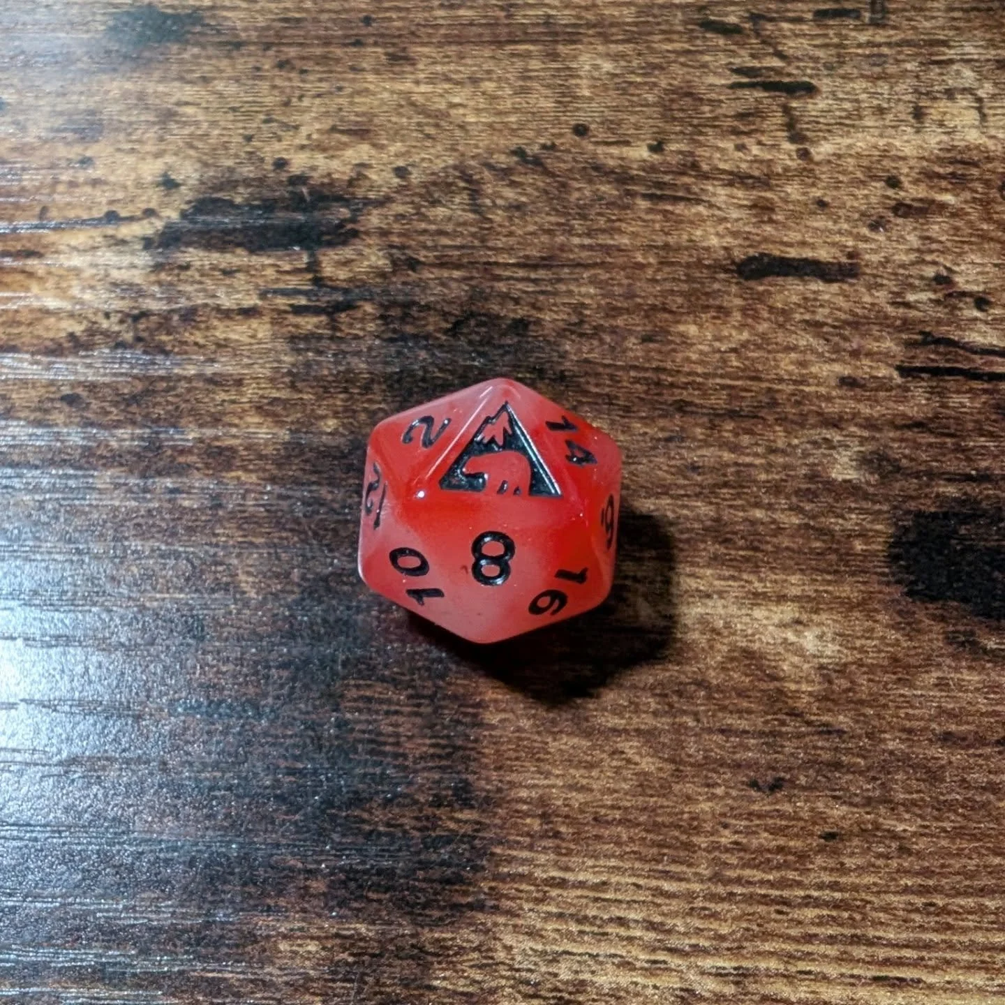 Well I forgot to post #day4 of the #diceadventcalendar yesterday so here's what we got on last night's #DicemberDaily stream: an awesome glow in the dark d20 from @adventuredice and it is amazing! From @qworkshop_dice a very cool forest green and gol
