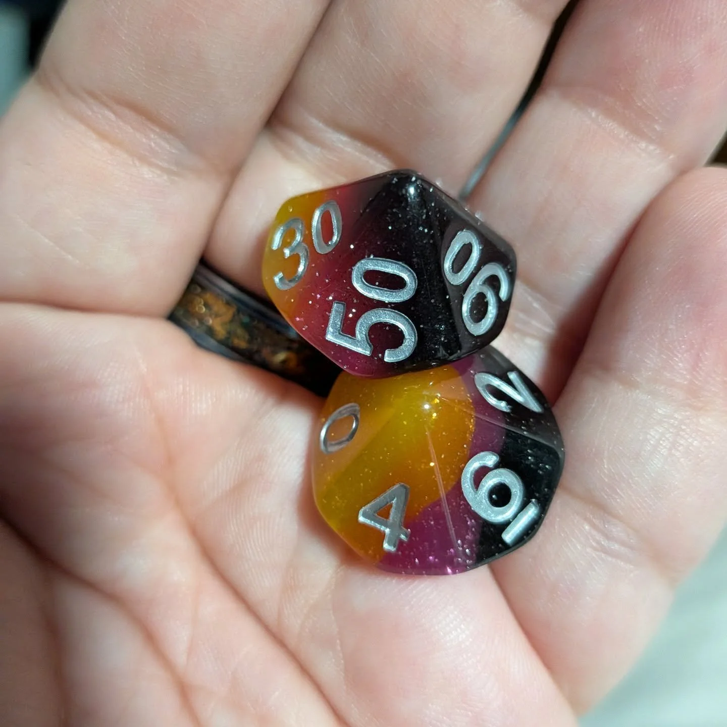 It's #DicemberDaily #day5 and today's @dicebound #diceadventcalendar reveal was the d10 &amp; d% from the Sunset set. This set continues to be beautiful!  #merrycritmas #dicefordays #allthedice #dicecollection #ilovedice