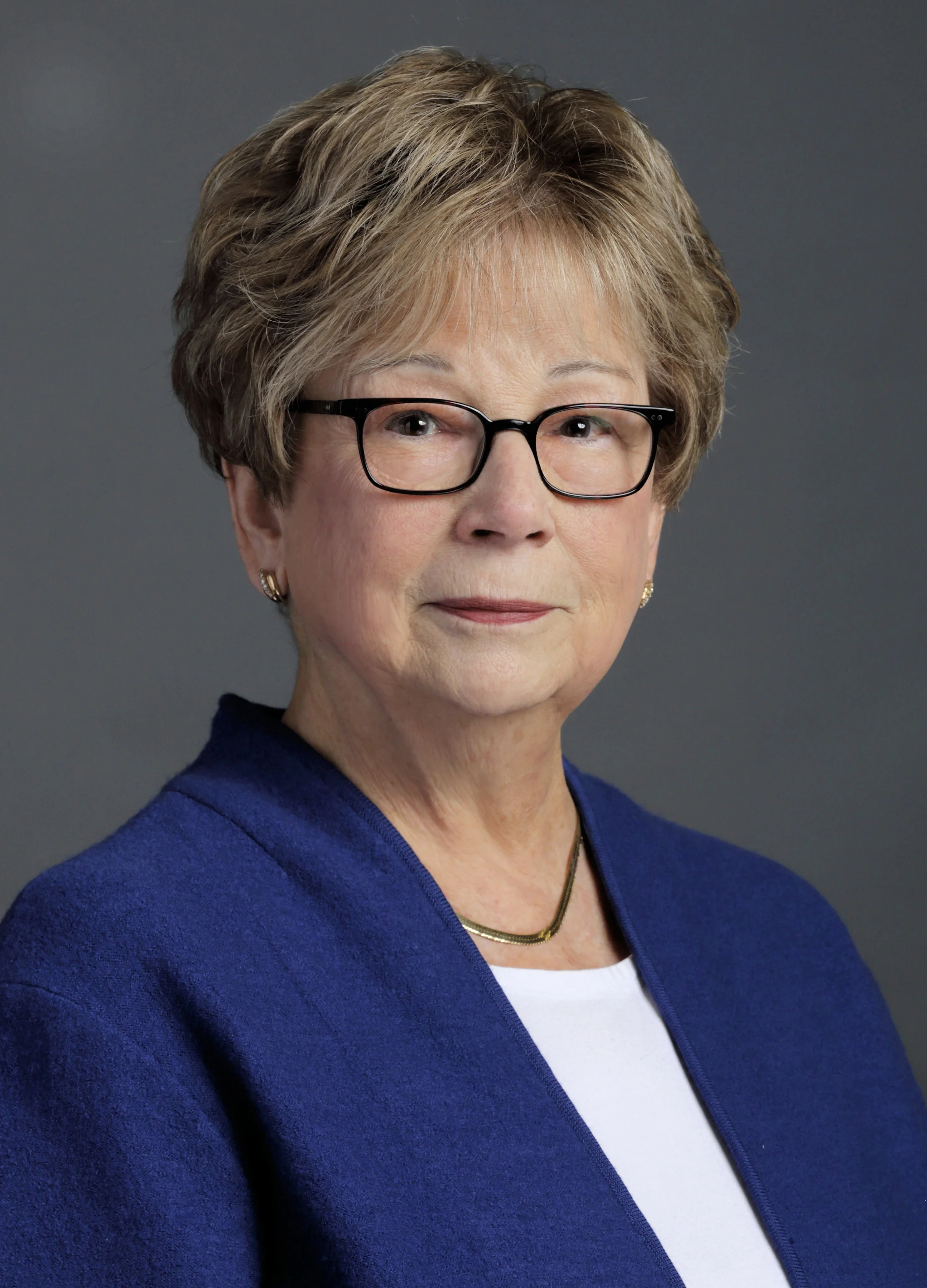 Barbara Dzur