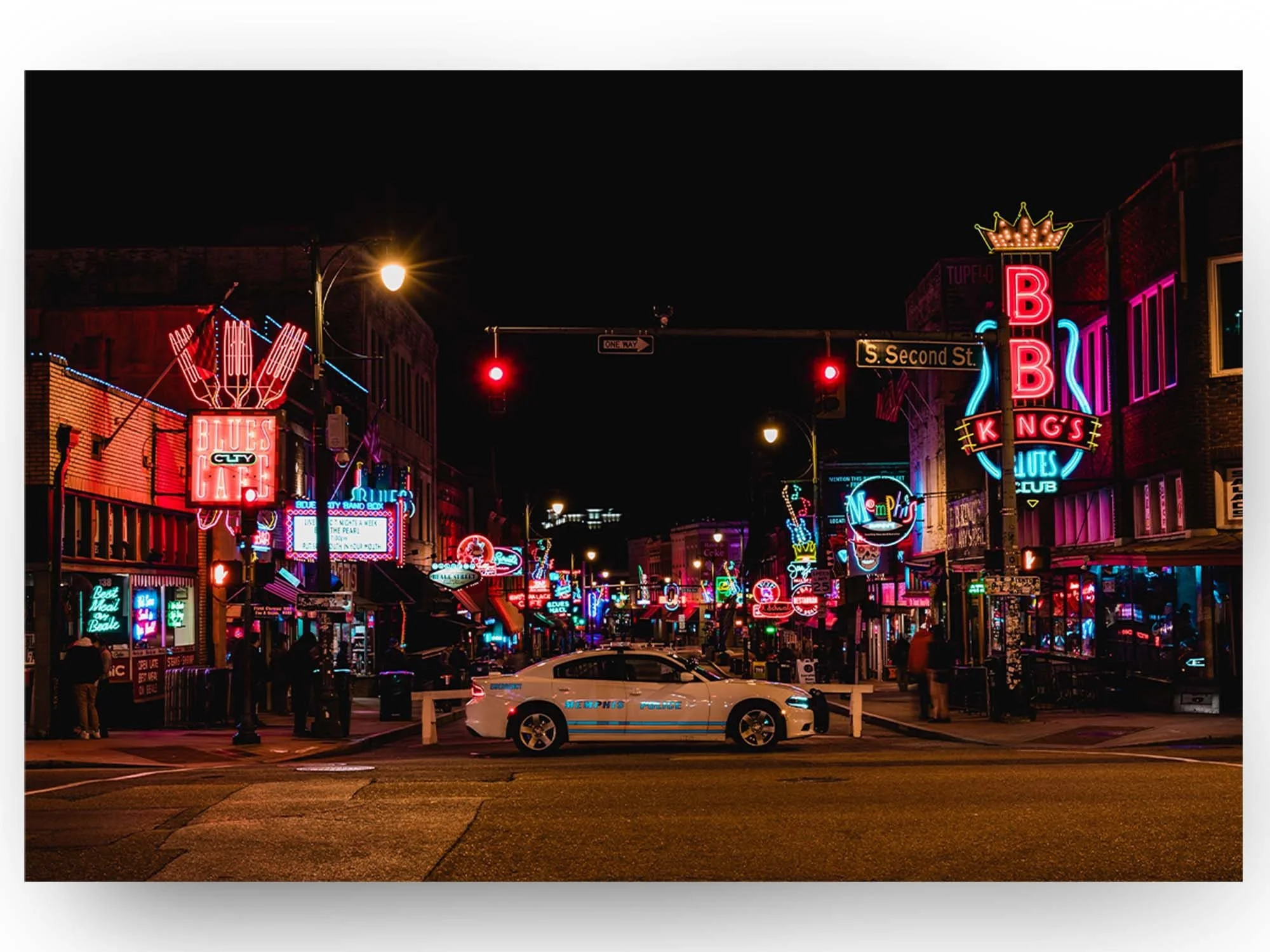 WORLD FAMOUS BEALE STREET (before LEDs)