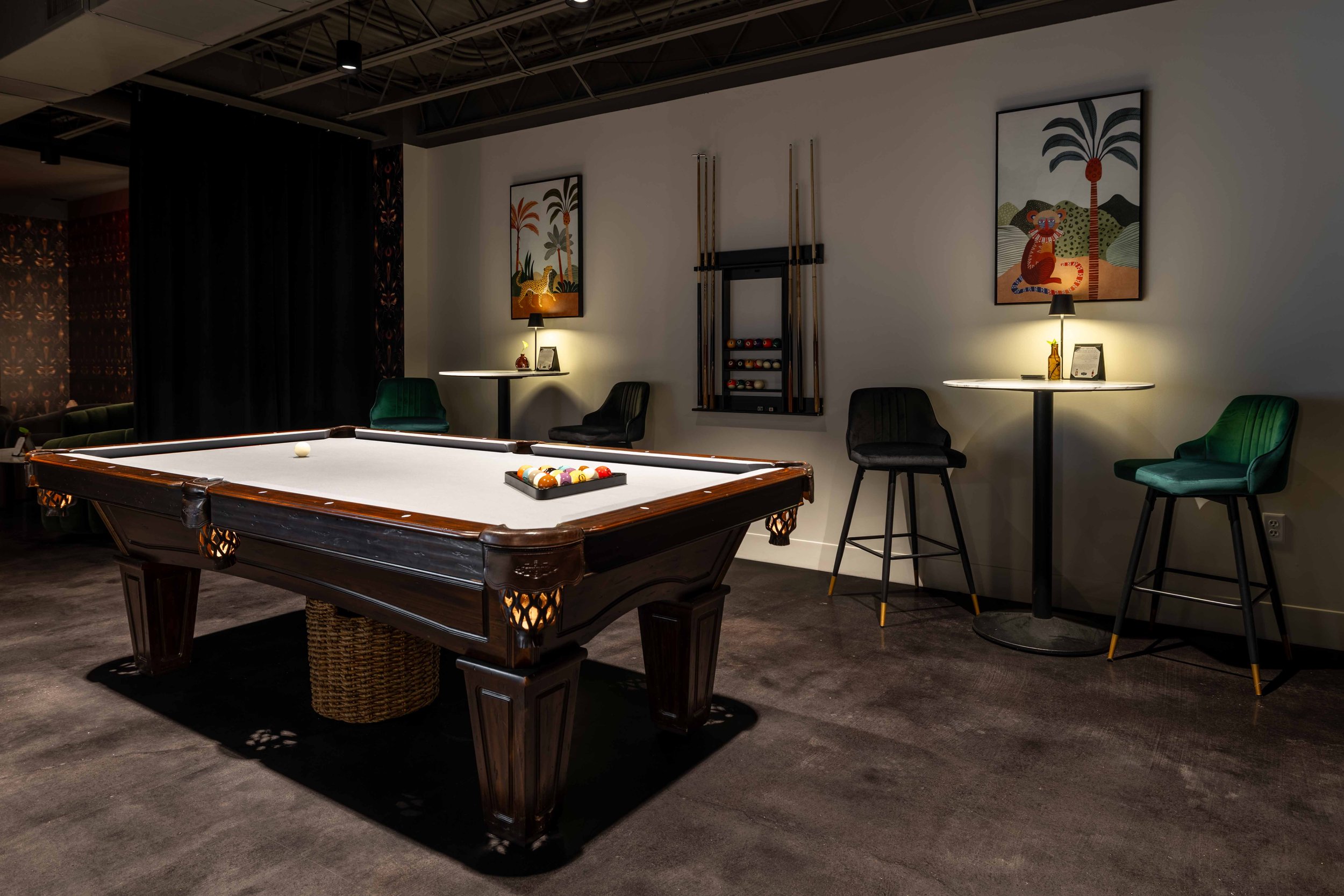 connor-ryan-creative-memphis-architectural-photography-nightclub-13.jpg