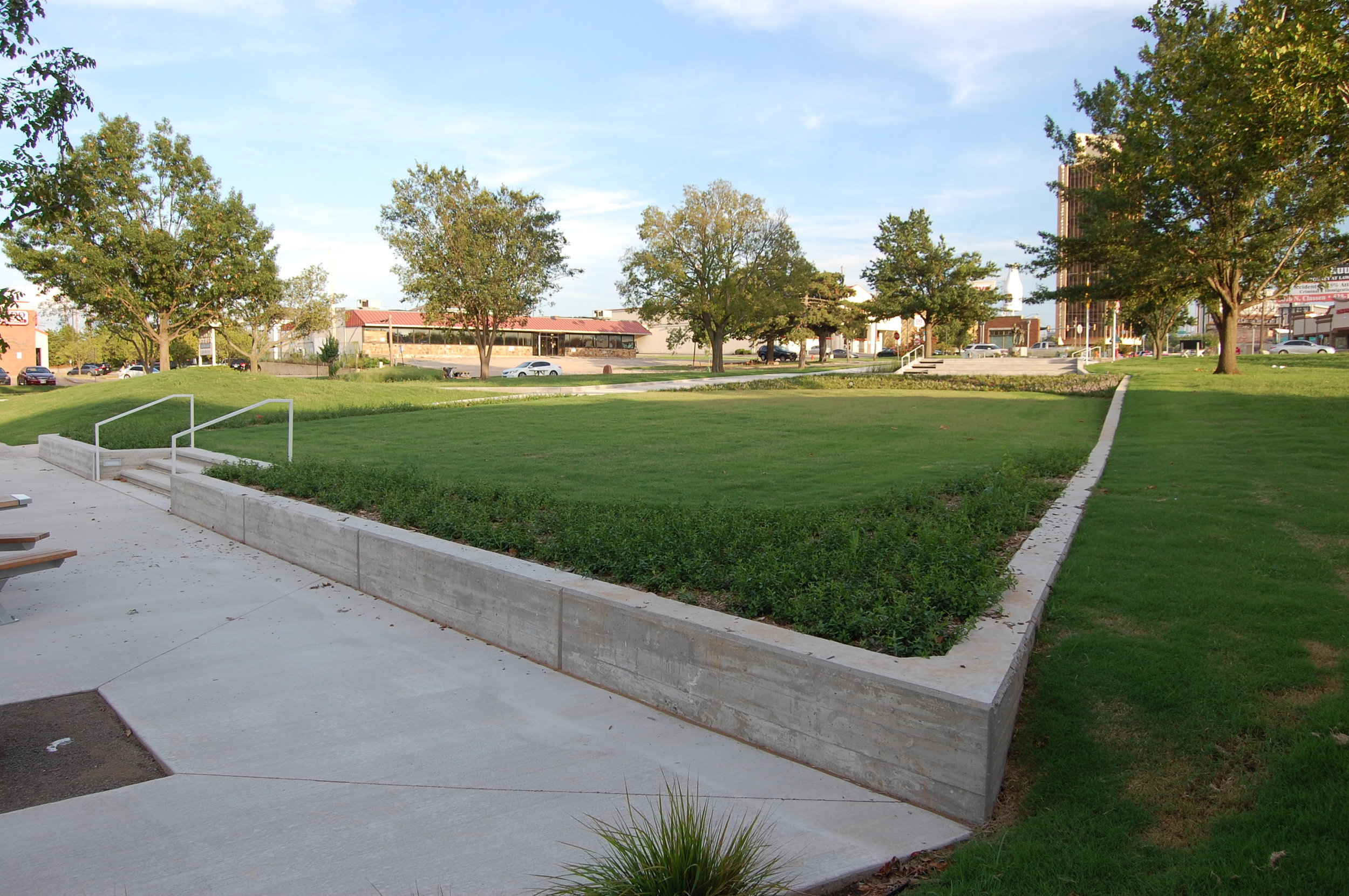 At the lowest part of the park a large picnic plaza is located in close proximity to the street so that food trucks can line up and easily serve patrons.