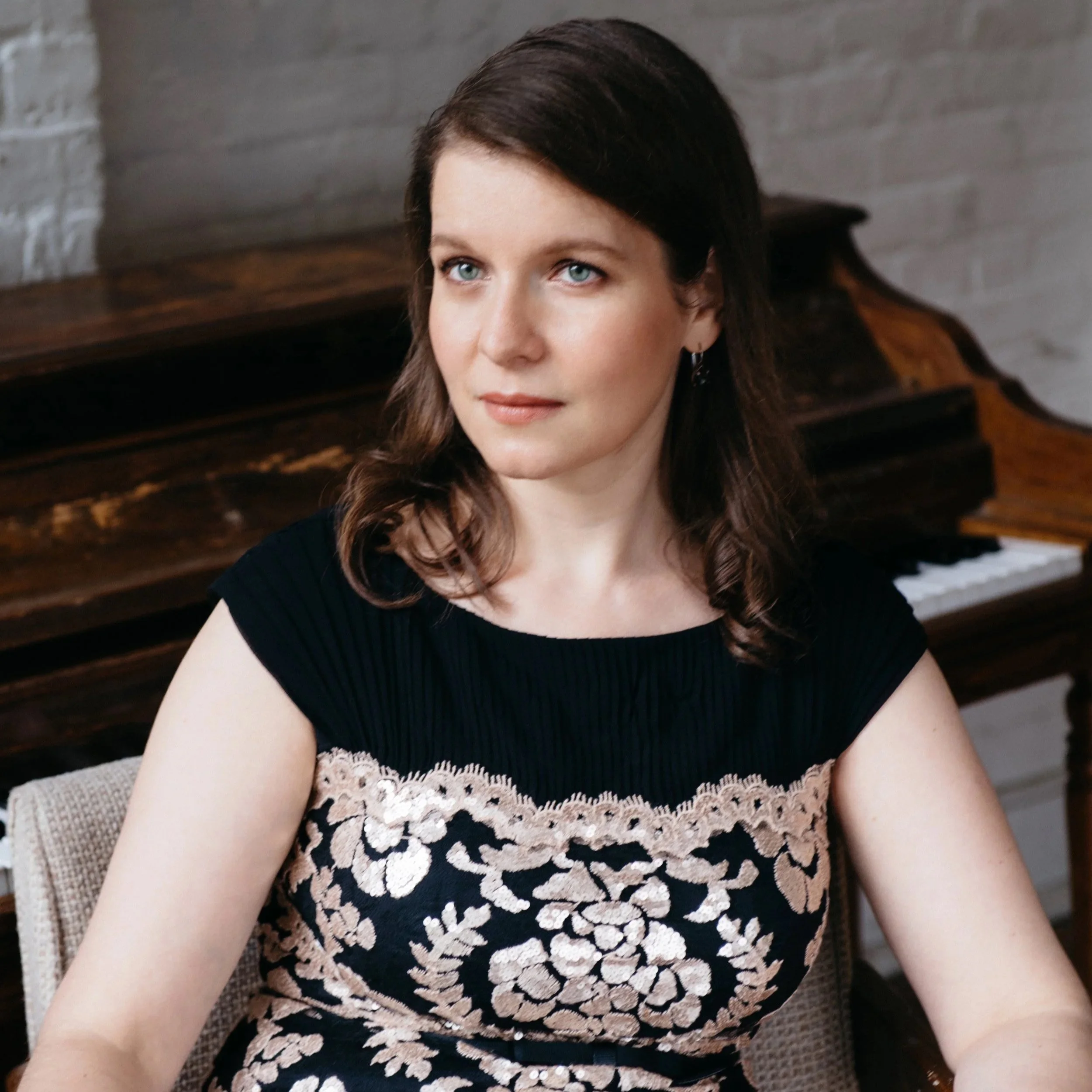 Liza Stepanova, piano