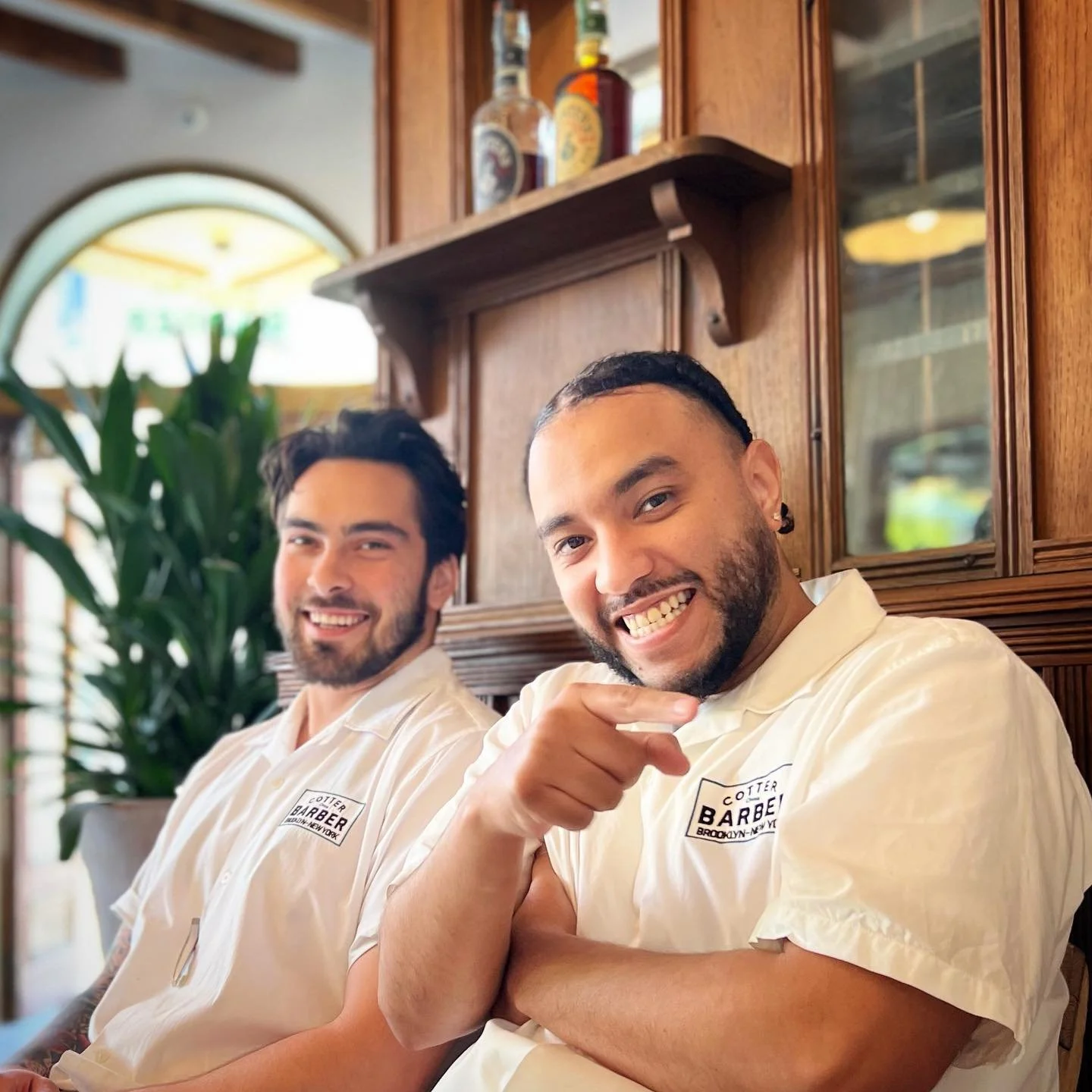 Mikey and Angel&rsquo;s books are filling up 😎
These 2 have been a great addition to our team and if you haven&rsquo;t had the pleasure of sitting in their chair and getting to know them we highly recommend. 
See you soon -

#barberswanted #barber #