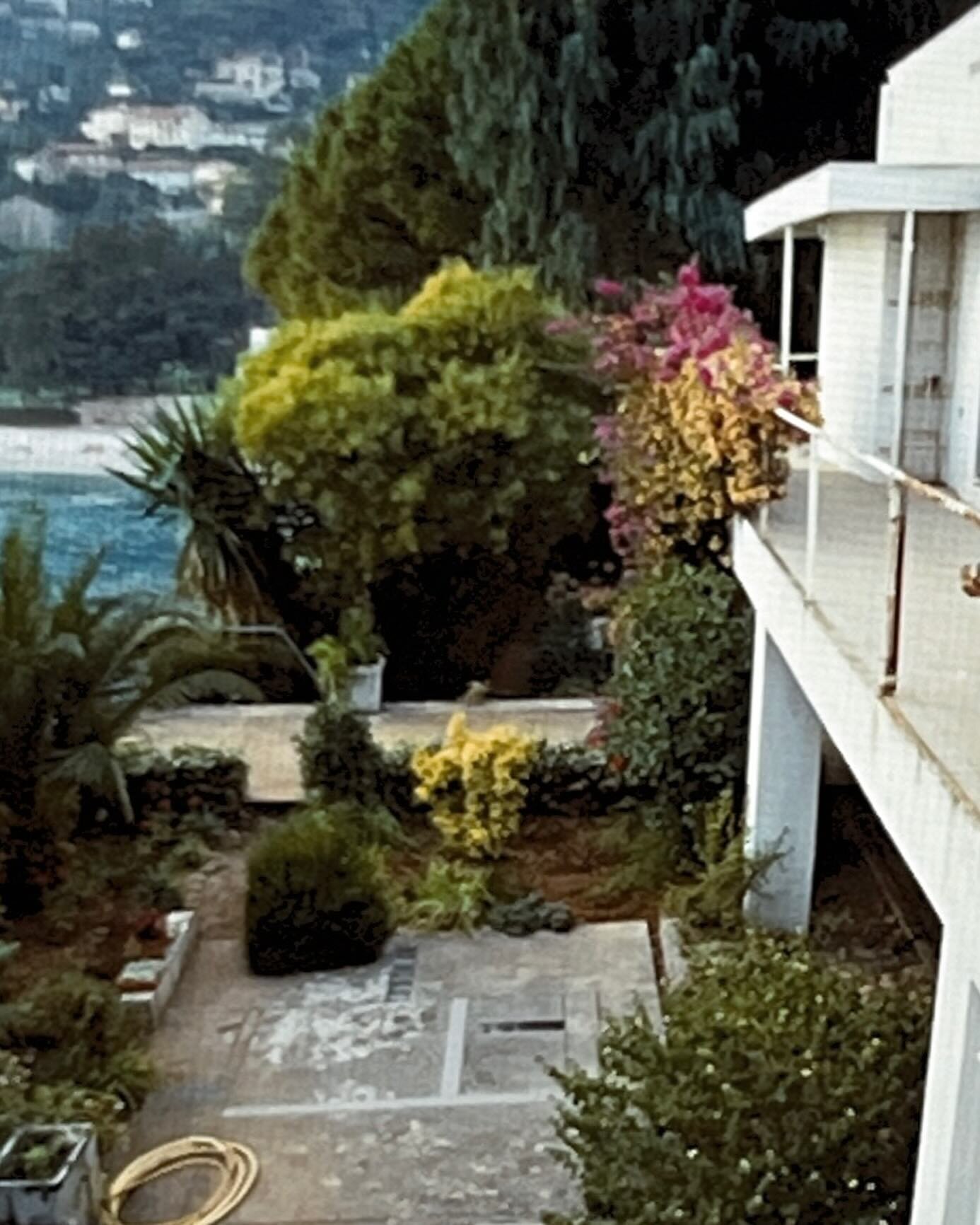 Images I took in 1991 of Eileen Gray&rsquo;s E1027 house for my dissertation, tutor was David Dunster and external examiner MJ Long, both unfortunately not with us anymore 

#eileengray #architecturedesign #femalearchitect #mediterraneanhouse #archit