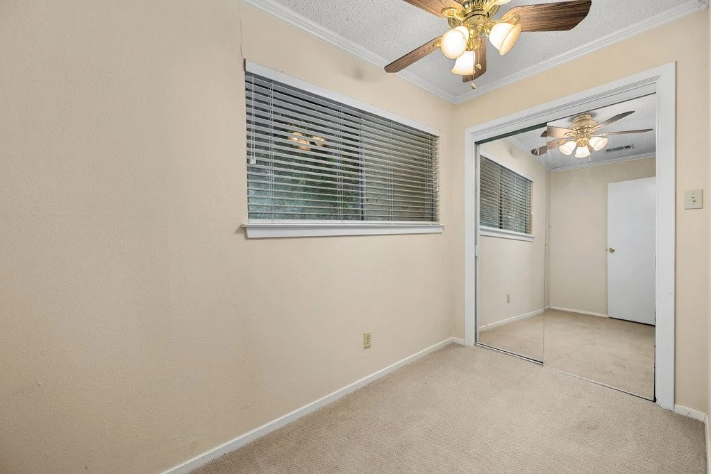 Copy of 4206_Rivercrest_Drive_0012.jpeg