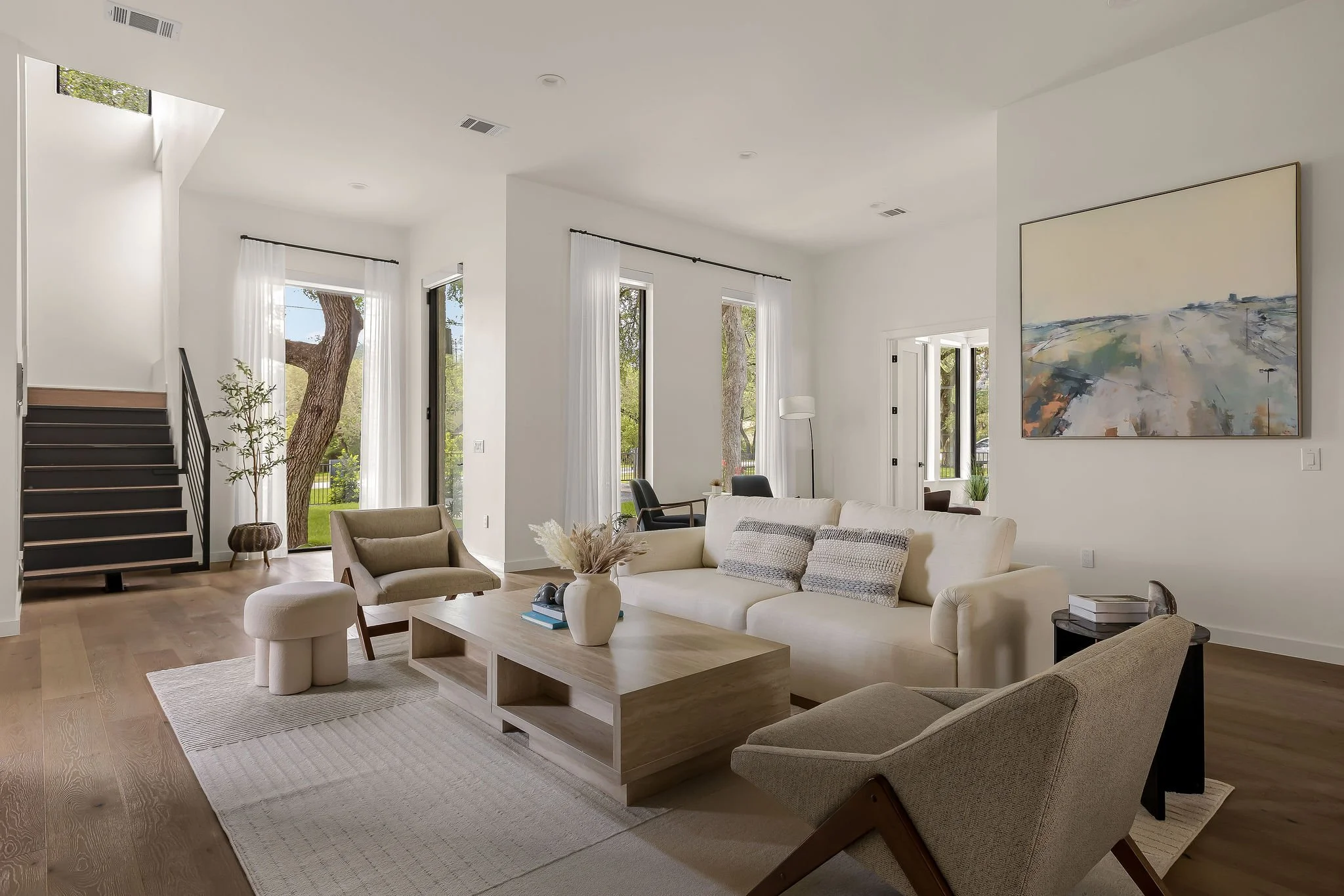 Ourhouse030_LivingRoom.jpg