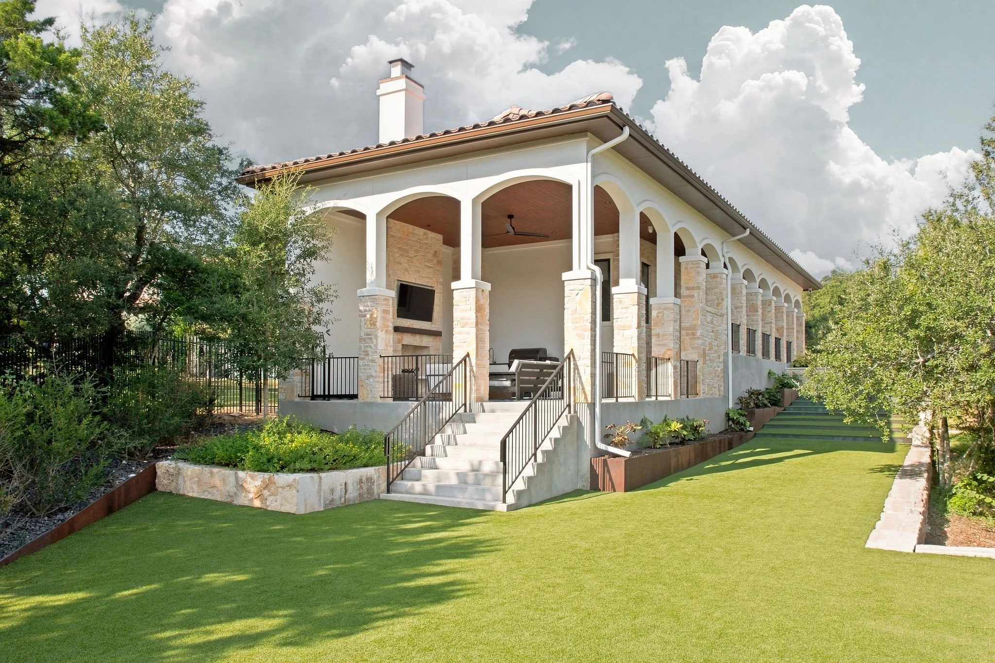 Ourhouse072_Backyard.jpg