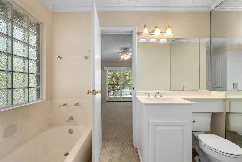 Copy of 4206_Rivercrest_Drive_0010.jpeg