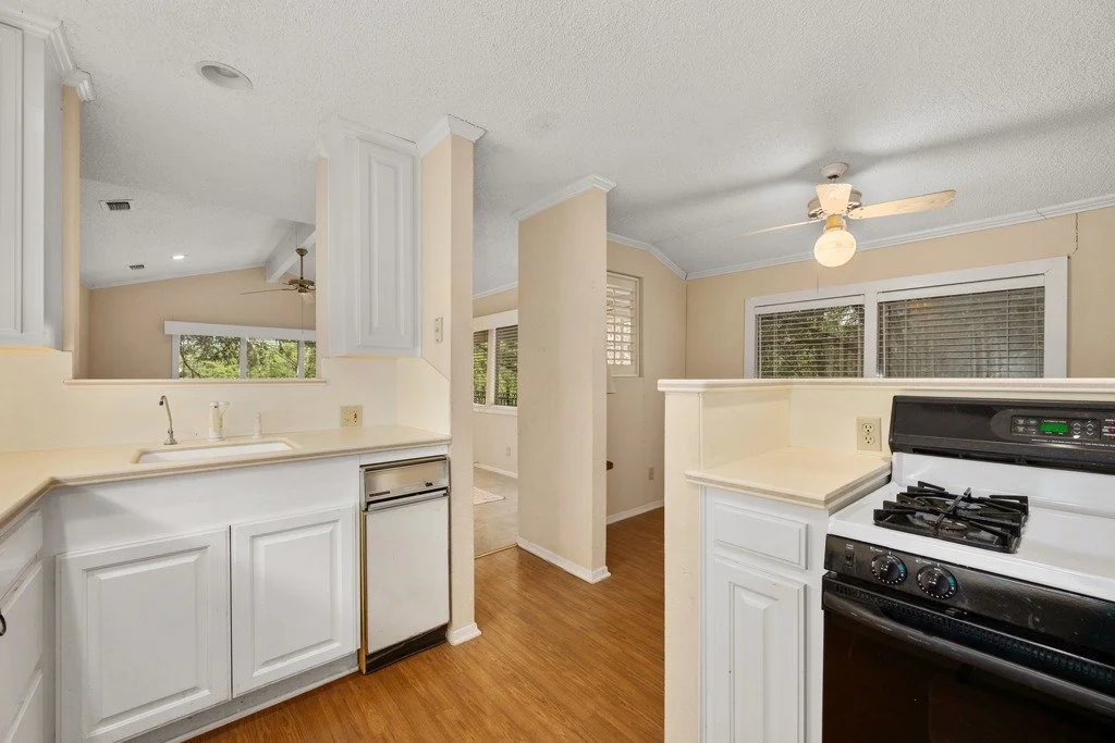 Copy of 4206_Rivercrest_Drive_0008.jpeg
