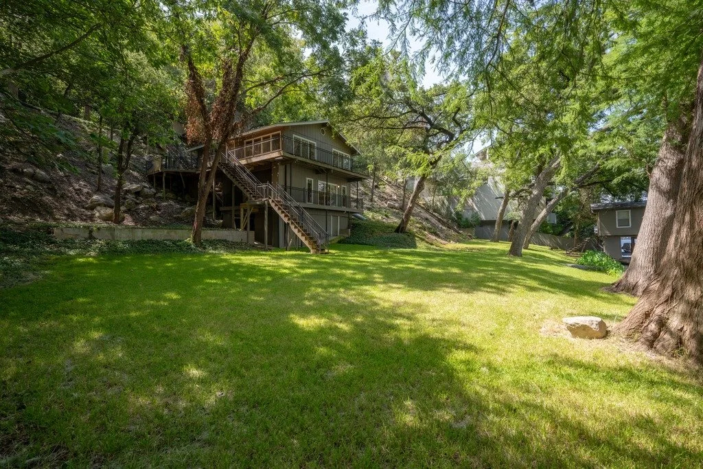 Copy of 4206_Rivercrest_Drive_0018.jpeg