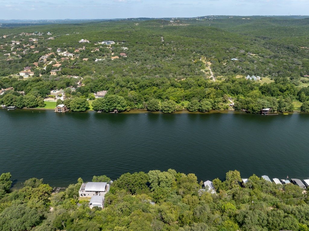 Copy of 4206_Rivercrest_Drive_0027.jpeg