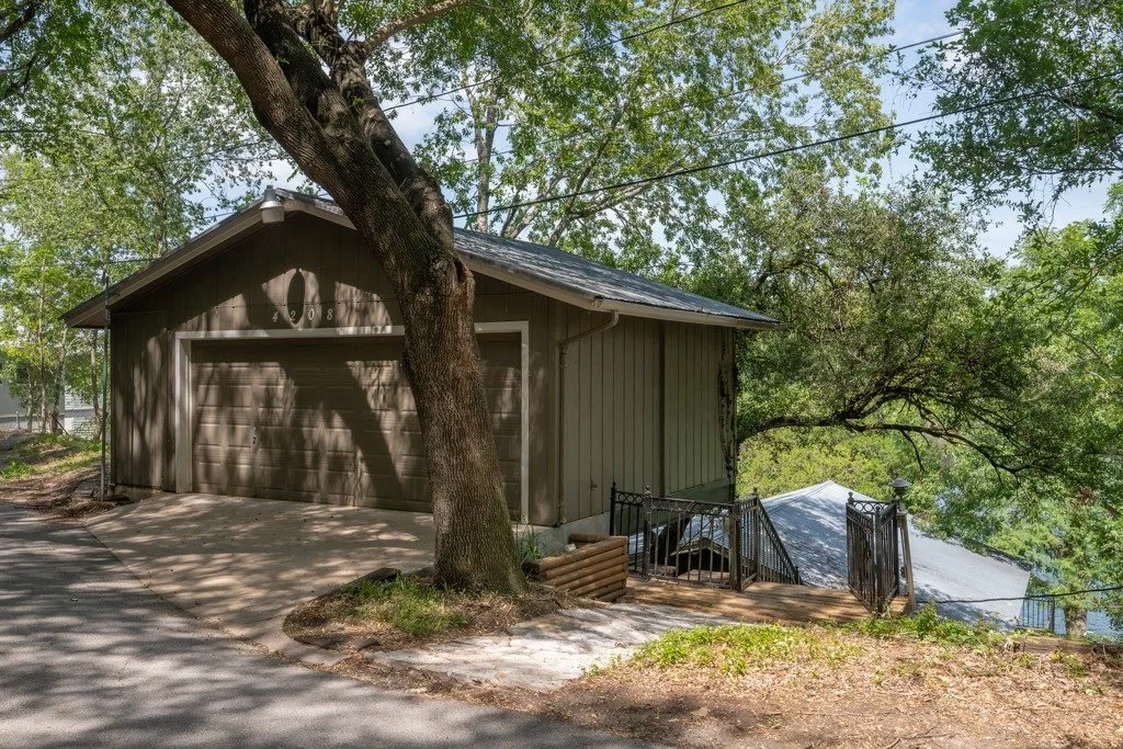 Copy of 4206_Rivercrest_Drive_0002.jpeg