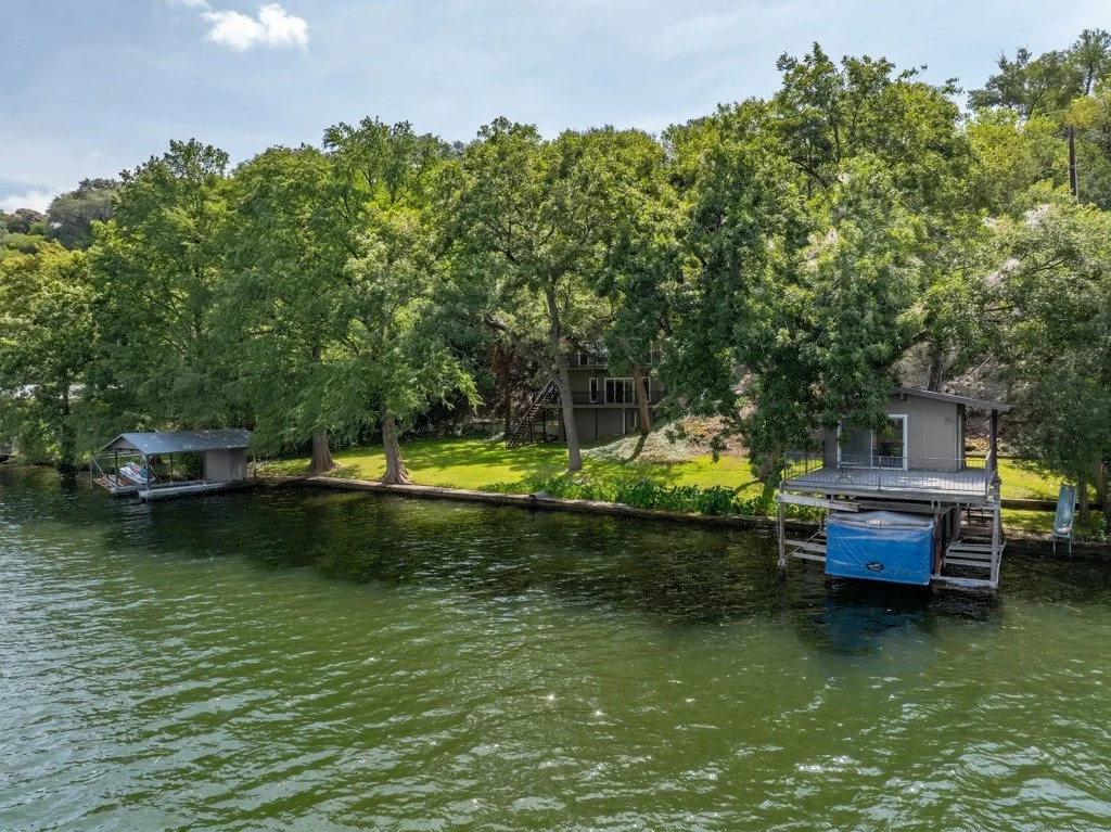 Copy of 4206_Rivercrest_Drive_0030.jpeg