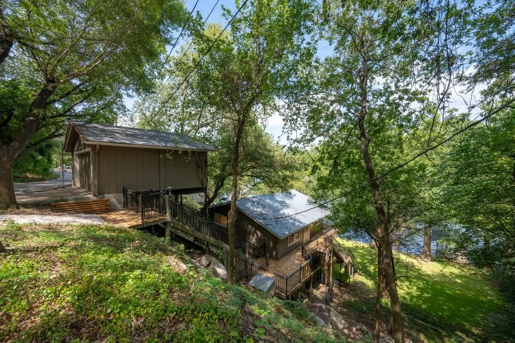 Copy of 4206_Rivercrest_Drive_0004.jpeg