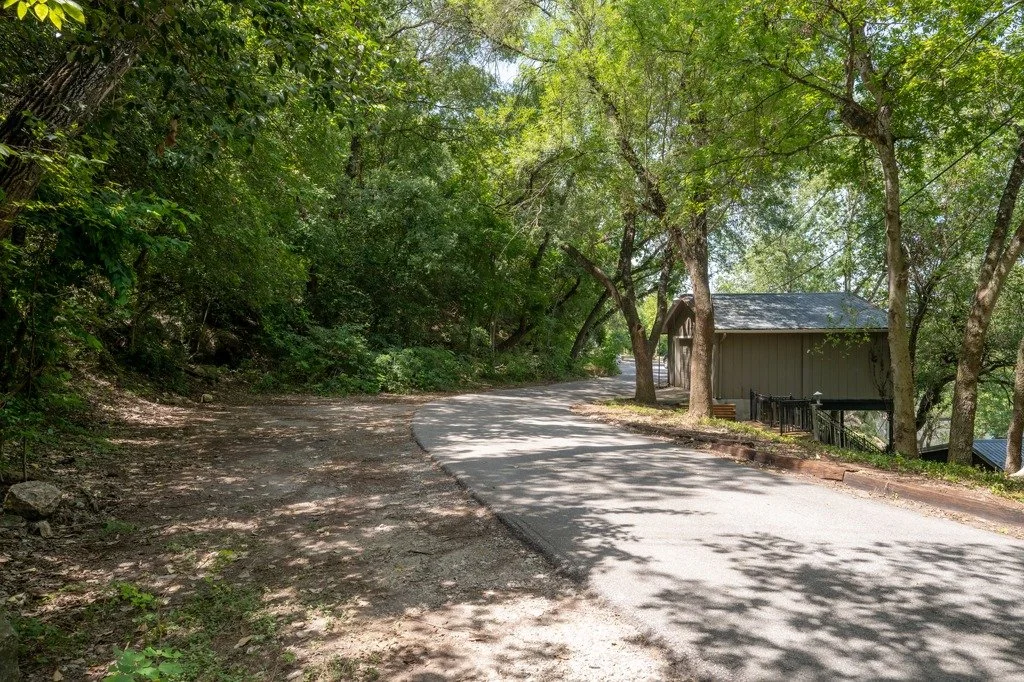 Copy of 4206_Rivercrest_Drive_0001.jpeg