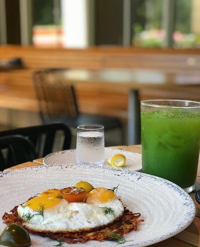 There's nothing like eggs sunny-side up in the morning. Topped with cherry tomatoes and fresh dill.⠀⠀⠀⠀⠀⠀⠀⠀⠀
pc: @jona.olivia.payne⠀⠀⠀⠀⠀⠀⠀⠀⠀
.⠀⠀⠀⠀⠀⠀⠀⠀⠀
.⠀⠀⠀⠀⠀⠀⠀⠀⠀
.⠀⠀⠀⠀⠀⠀⠀⠀⠀
.⠀⠀⠀⠀⠀⠀⠀⠀⠀
.⠀⠀⠀⠀⠀⠀⠀⠀⠀
#breakfast #brunch #brunchclub #breakfastallday #food 
