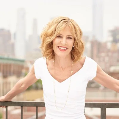 Christine Lahti '72