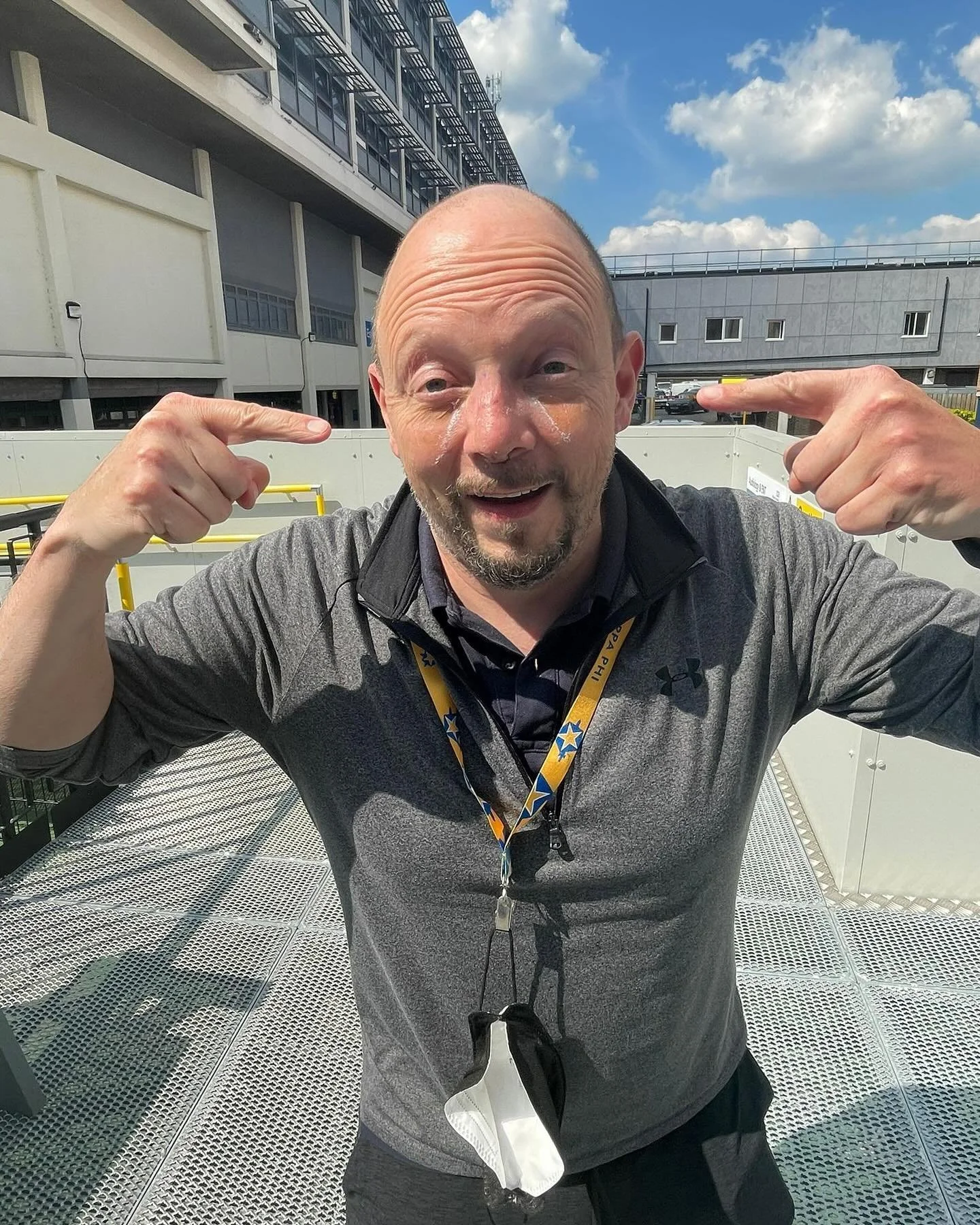 UPDATE - Had the stitches (mostly) and the splint removed on Thursday. Still a little swollen but I am much happier and less itchy.