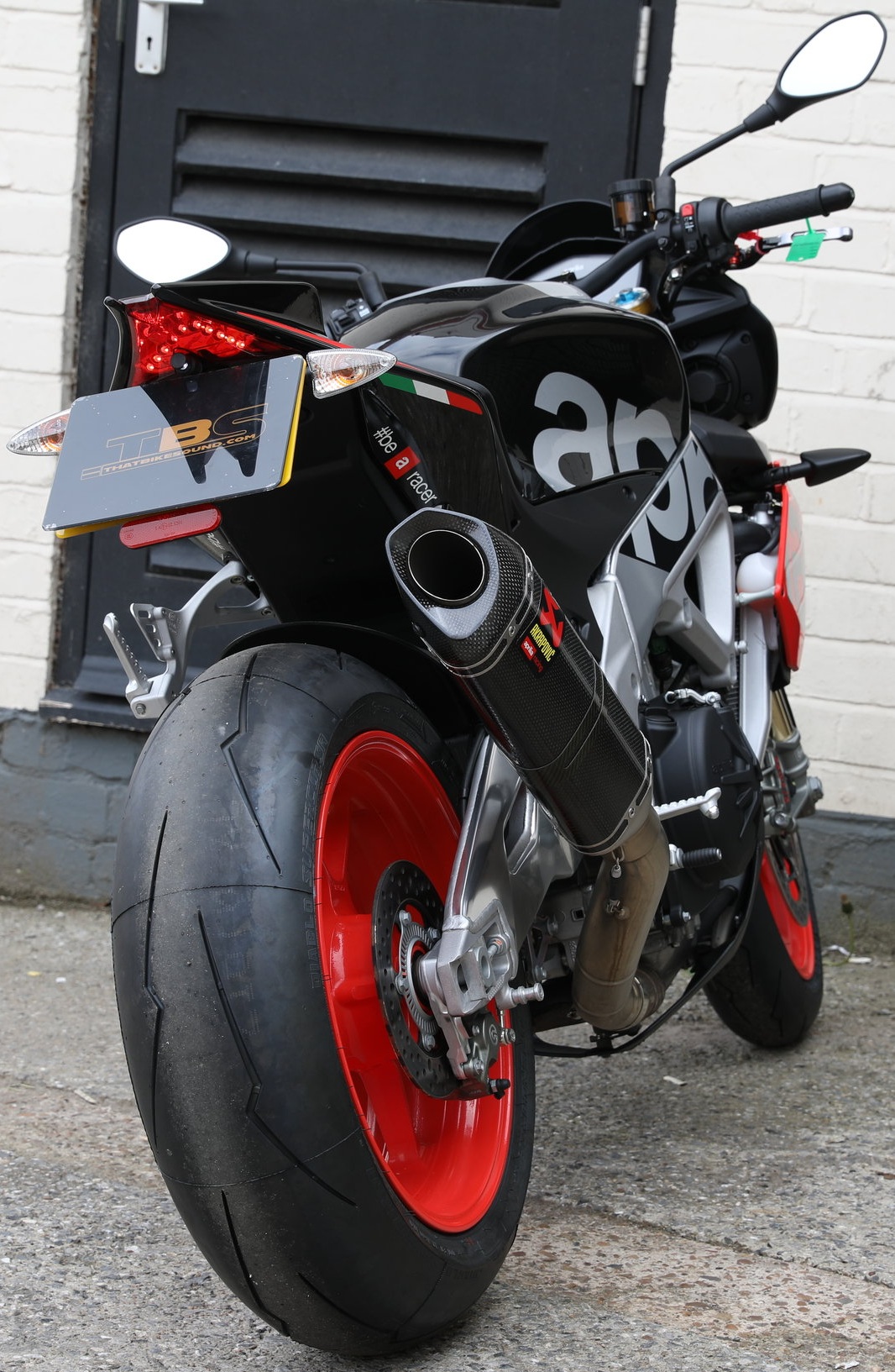 APRILIA TUONO