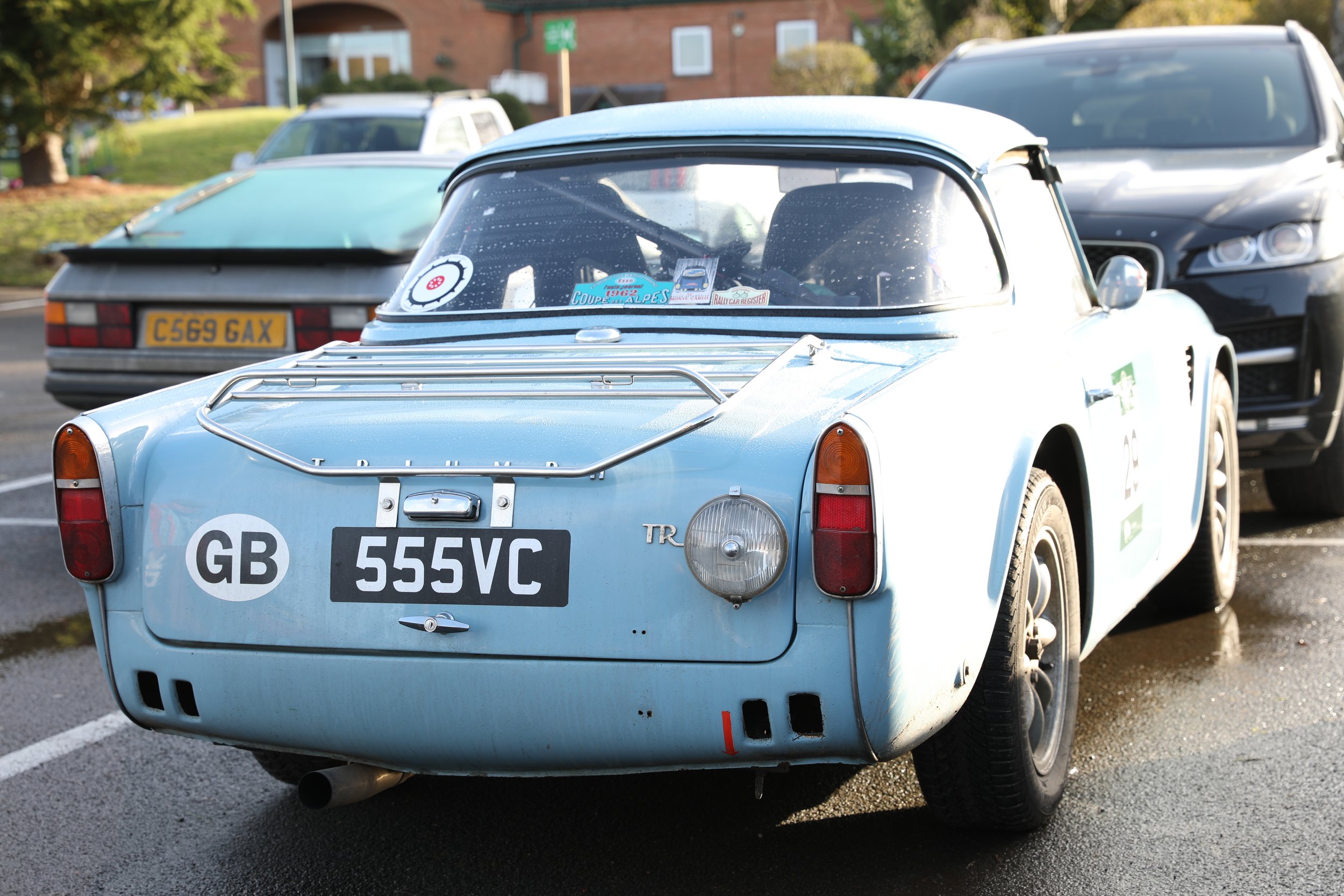 TRIUMPH TR4