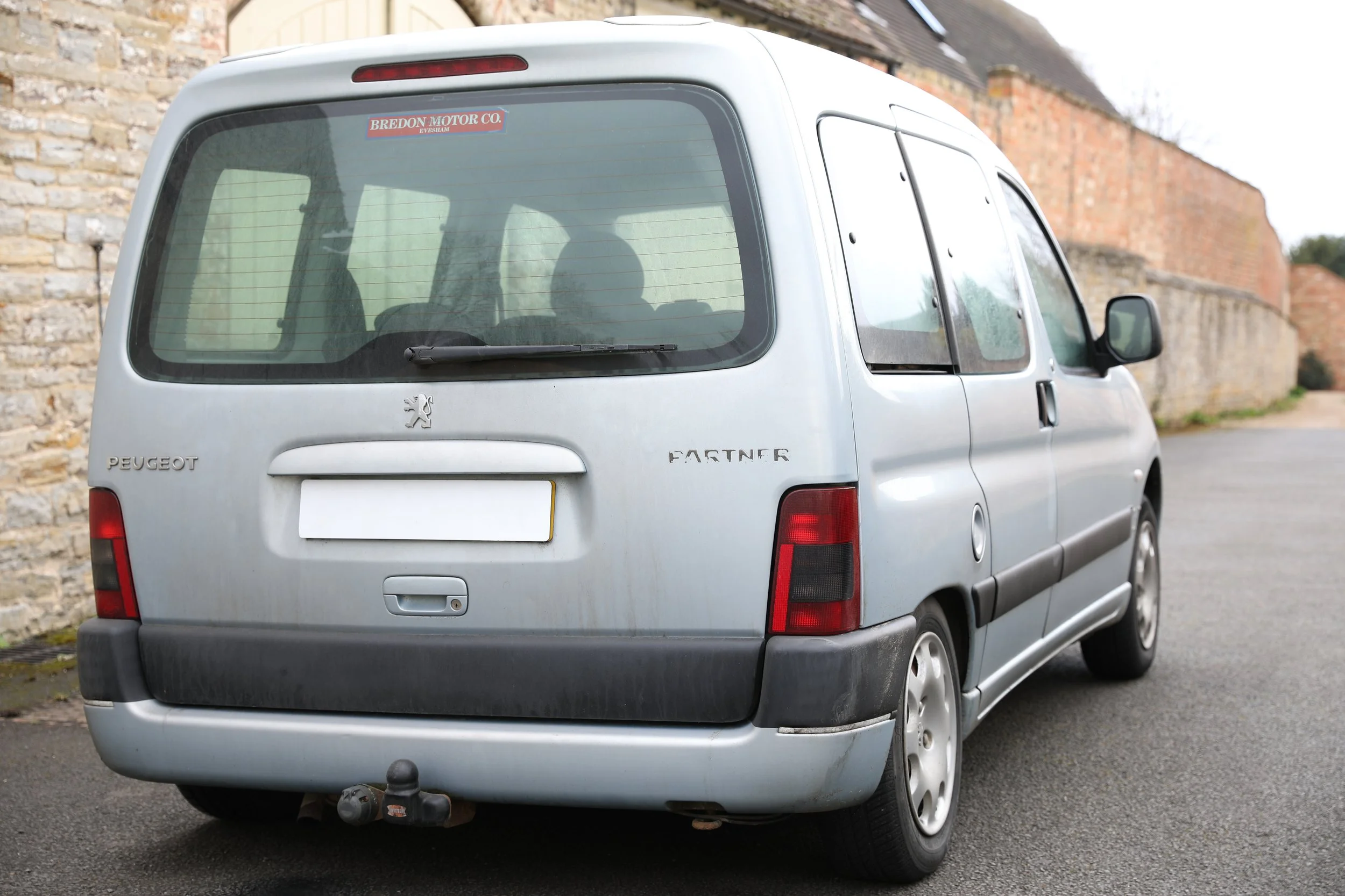 The Dirty Secret Of Peugeot Partner Engines Is Yours Affected - y3v2xx1