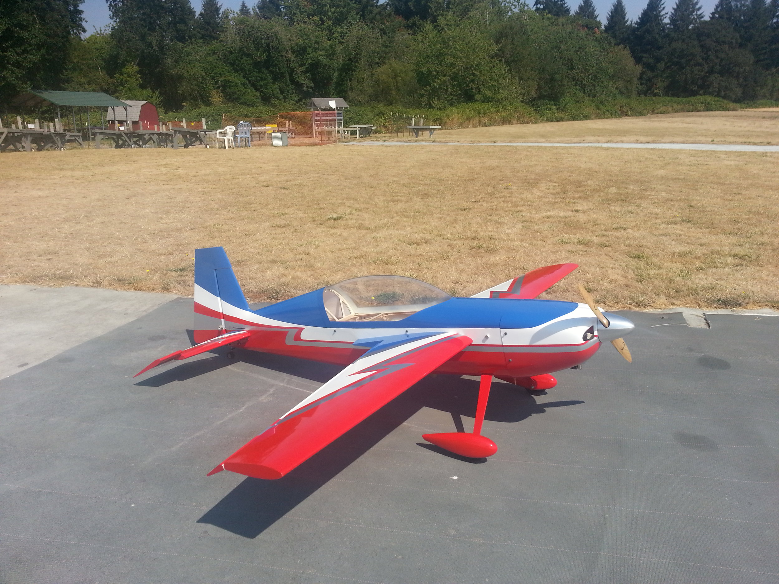 Extreme Flight 88” Edge 540 with DA60 engine