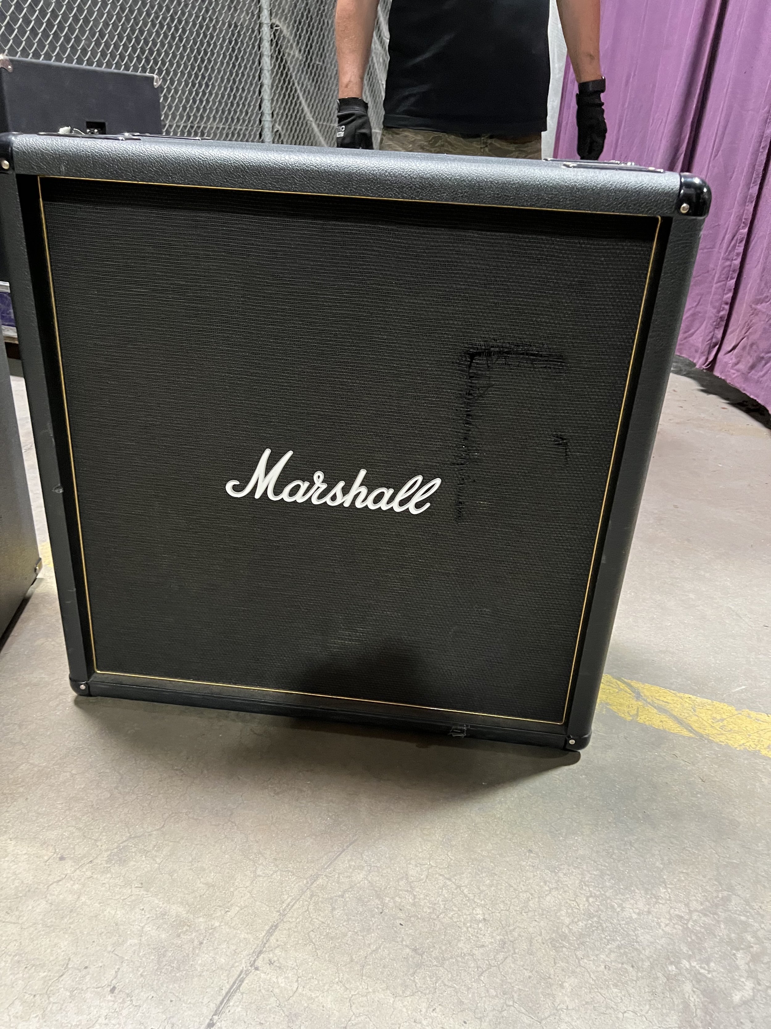 Marshall_Cab_4.jpg