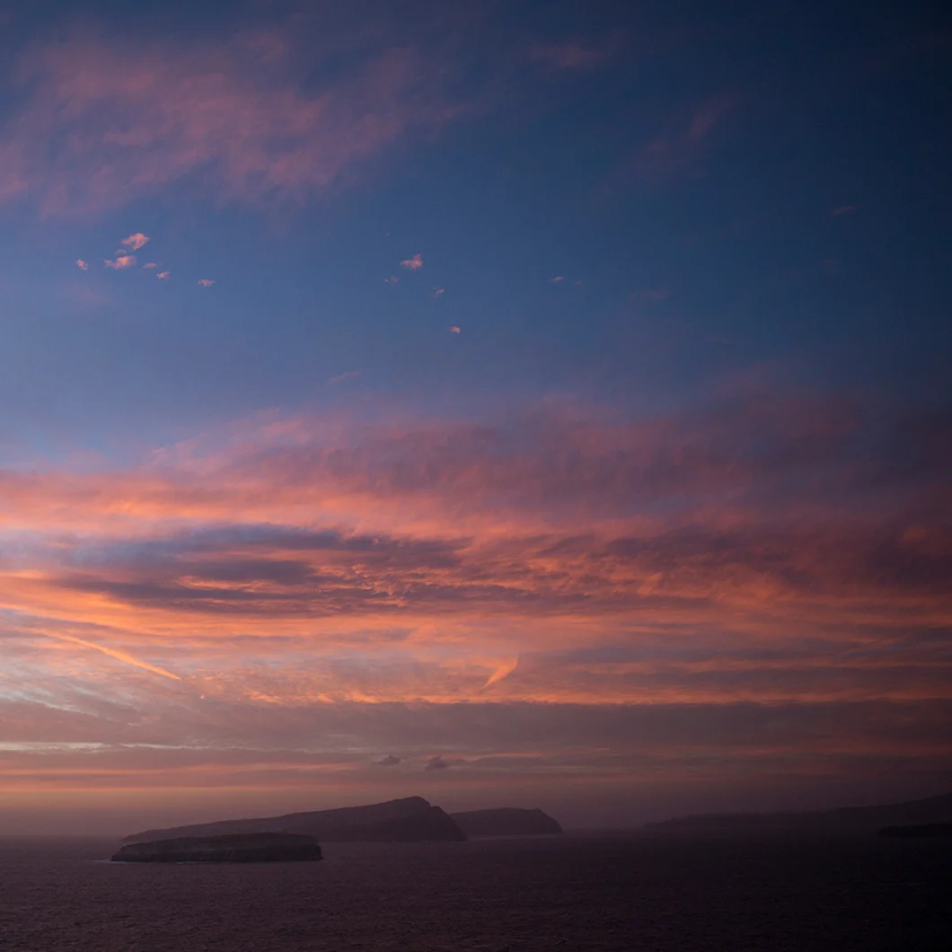 kyellow©santorini_fullday_phototours.jpg