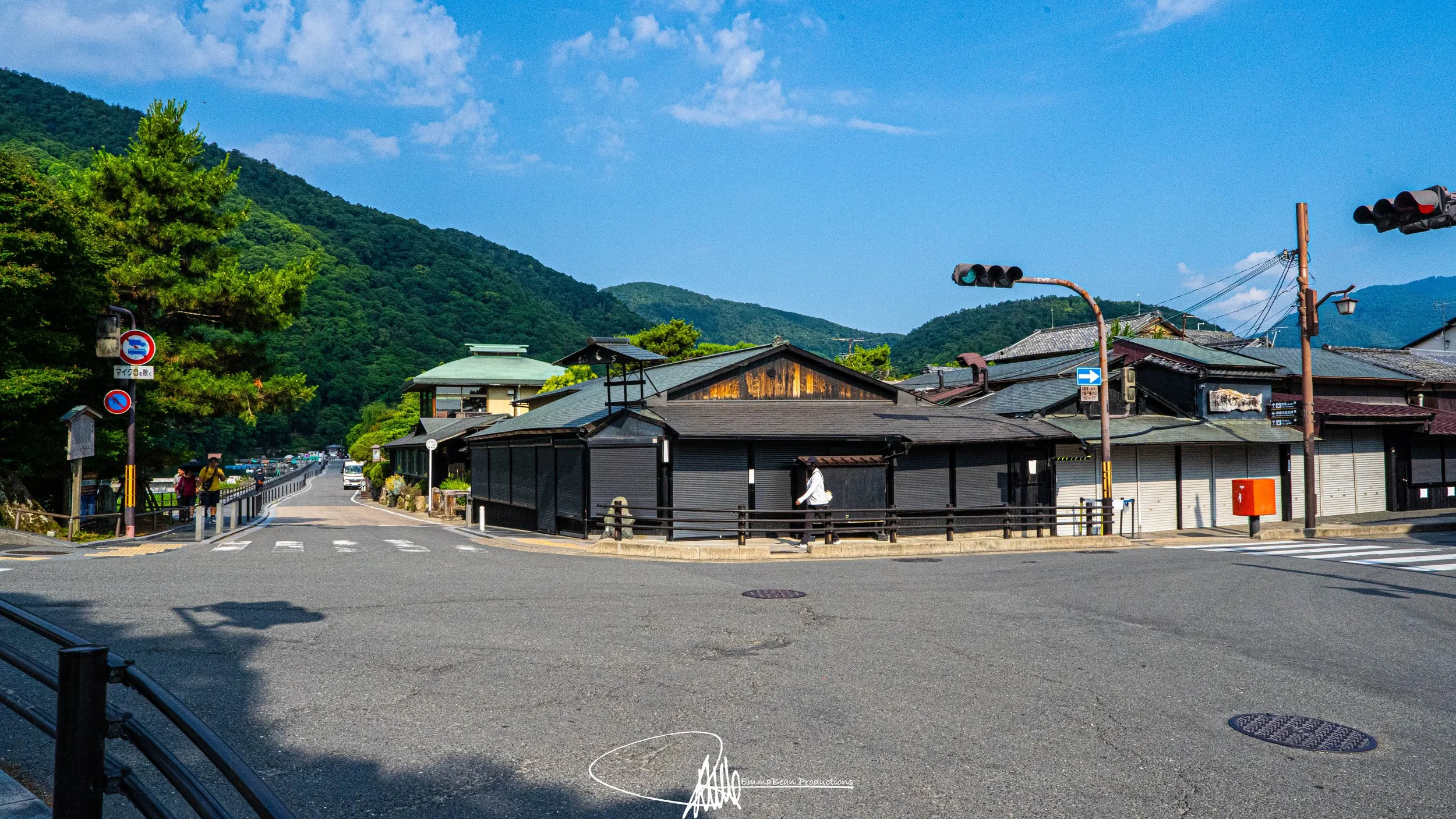 DSC04595-1.jpg