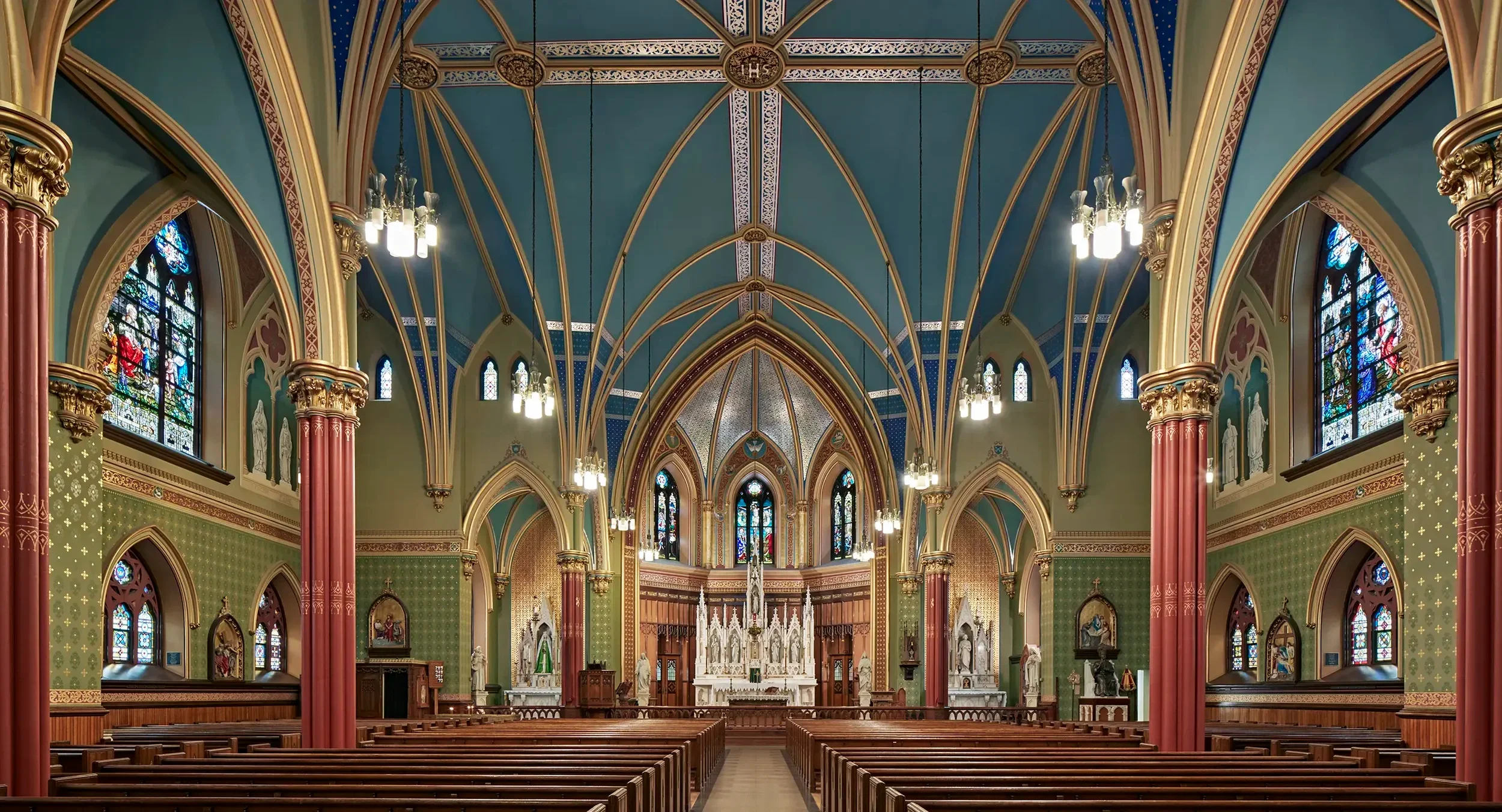 Picture of the Entire Church.