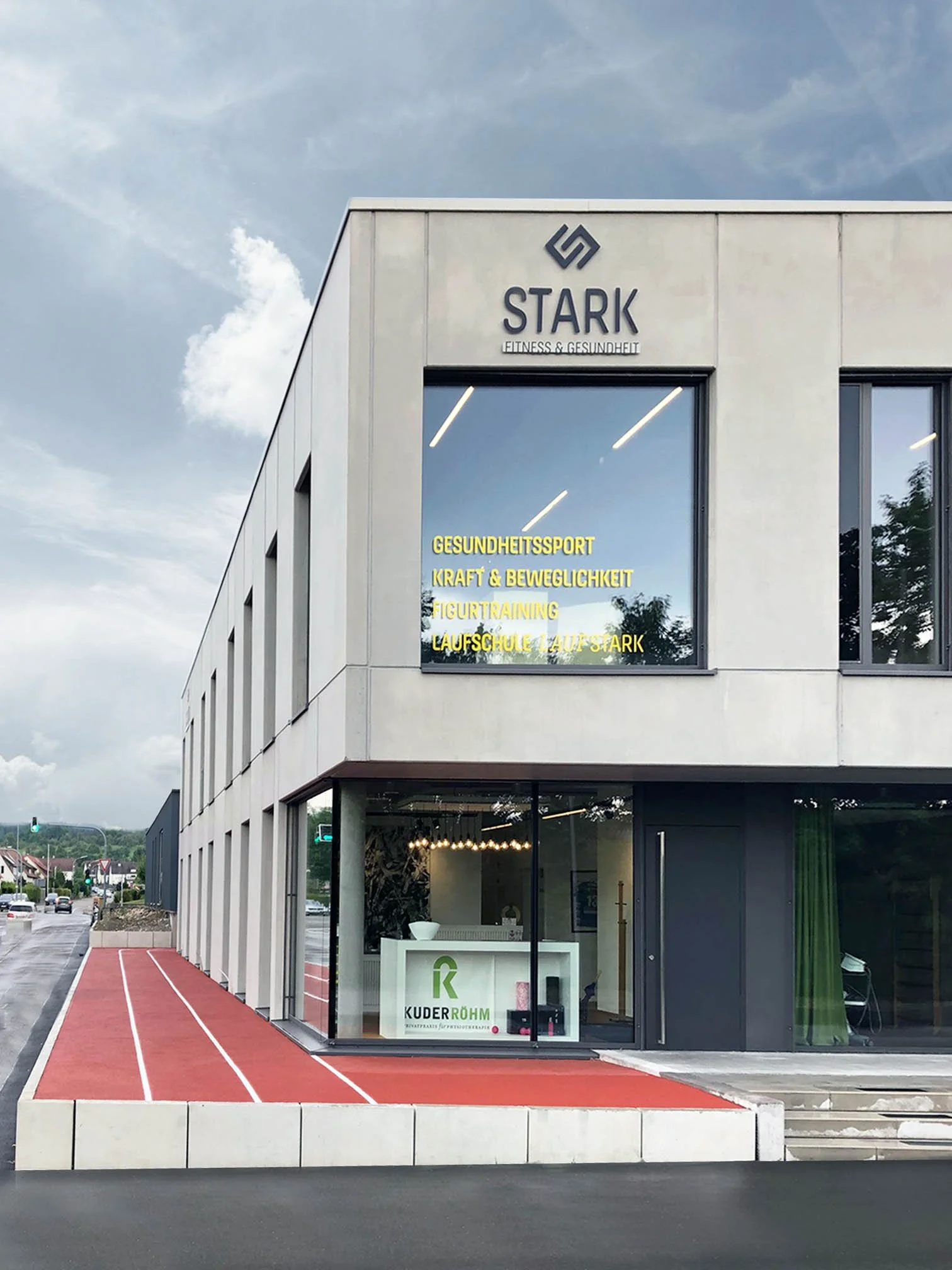 TARTANBAHN_STARK.jpg