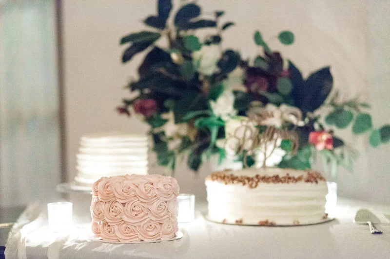 mahshid and sassan wedding with cluster events cake.jpeg