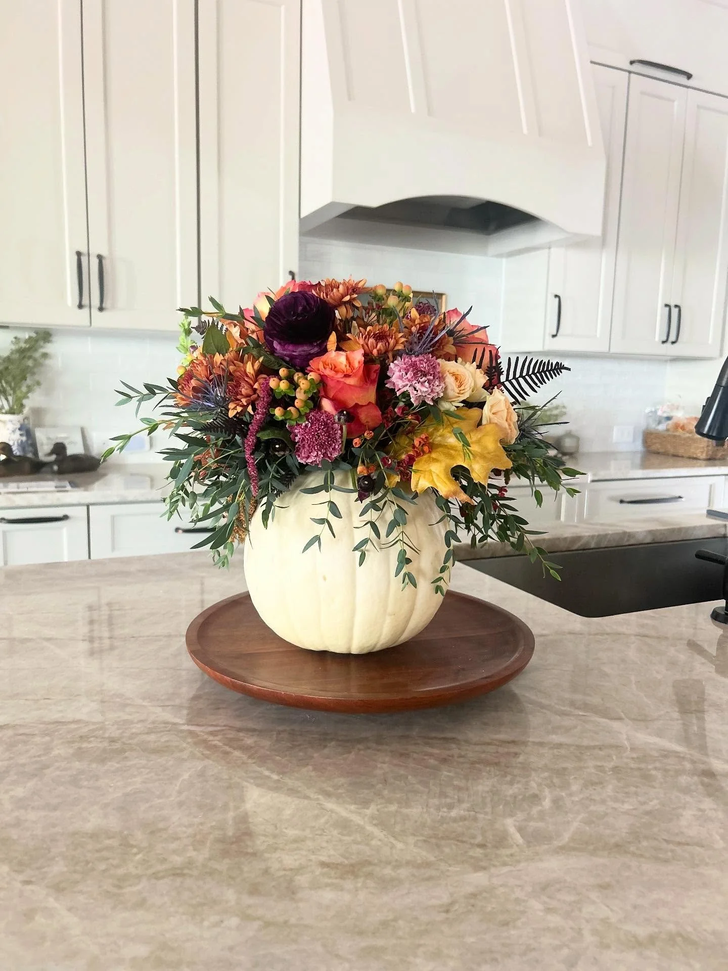 Thanksgiving Offerings 🦃🍂 Thanksgiving is ONE week away! We have floral arrangements in real pumpkins, as well as long table arrangements in birch wood. DM or call us to order.