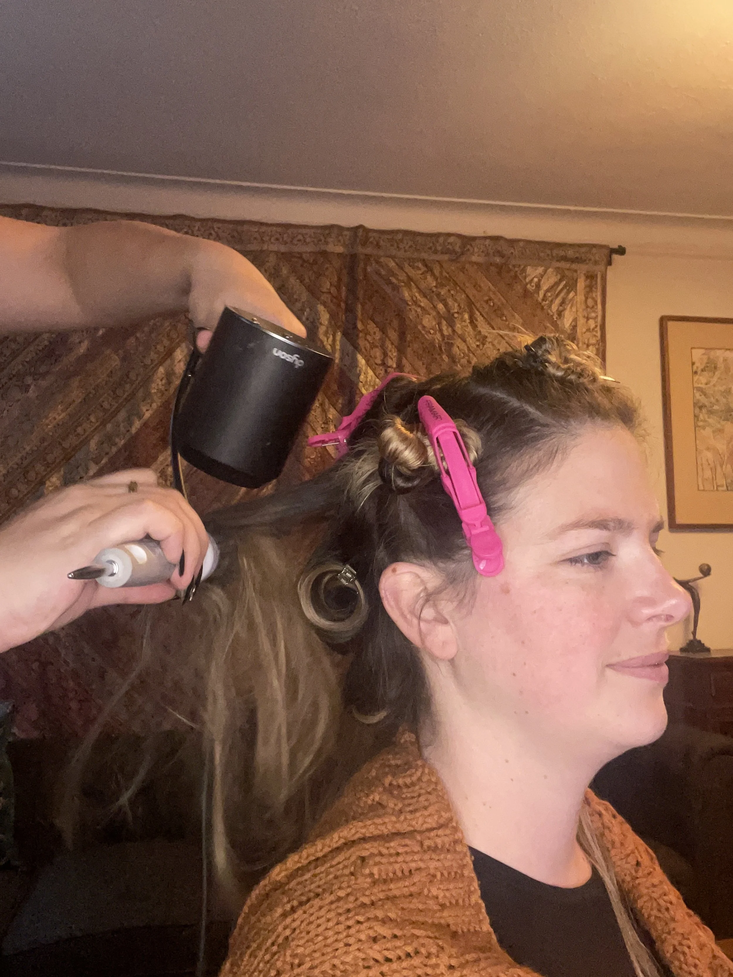  Process, blowout with roundbrush 