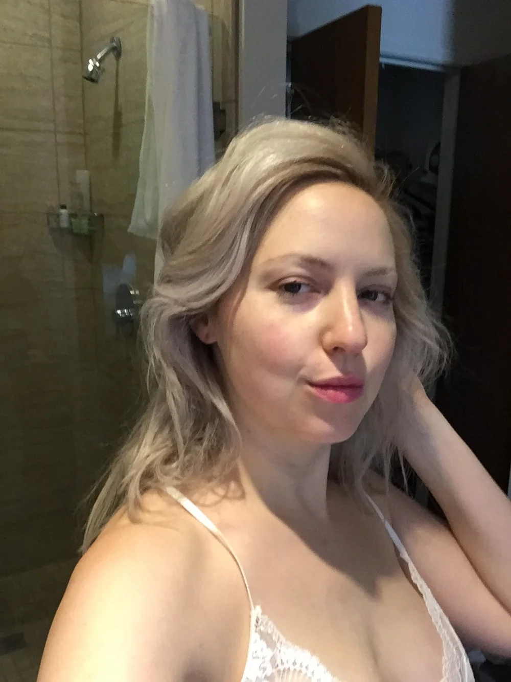  Before, talent on morning of service with undressed hair, front 