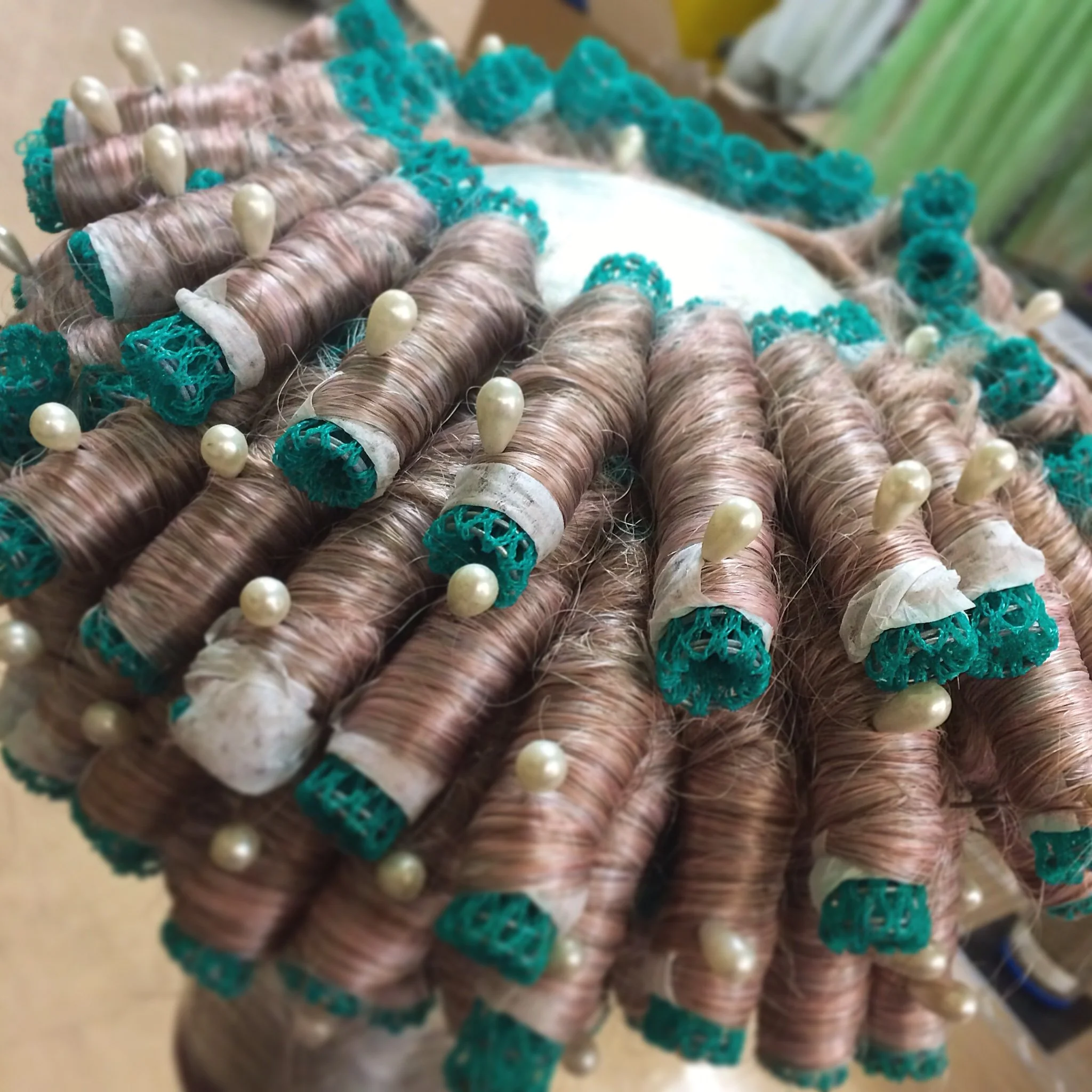  Process - roller-set of wiglet showing all uniform on-base placement, radiating from center, using approx. 80 rollers 